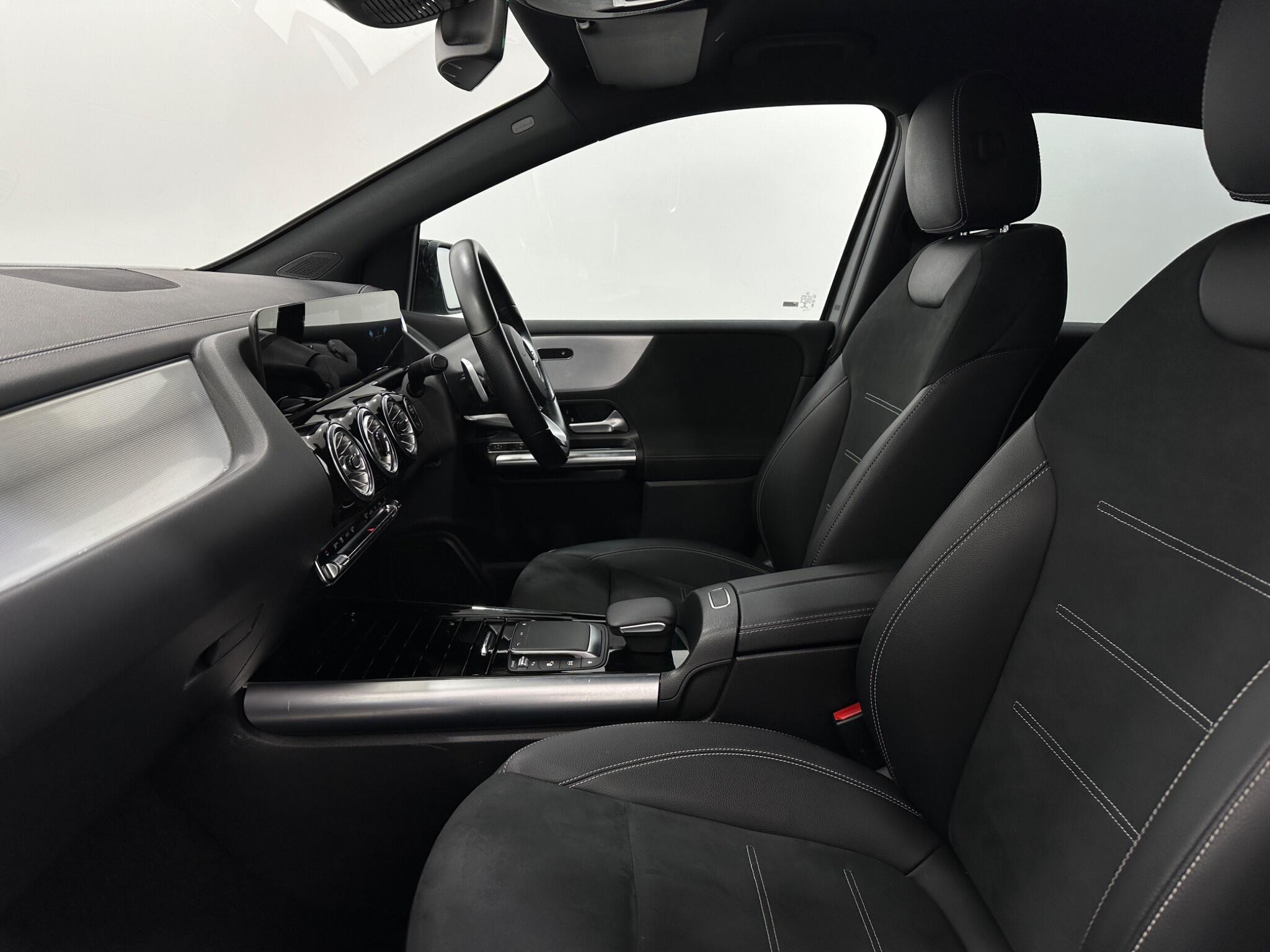 Mercedes-Benz B-Class view 37