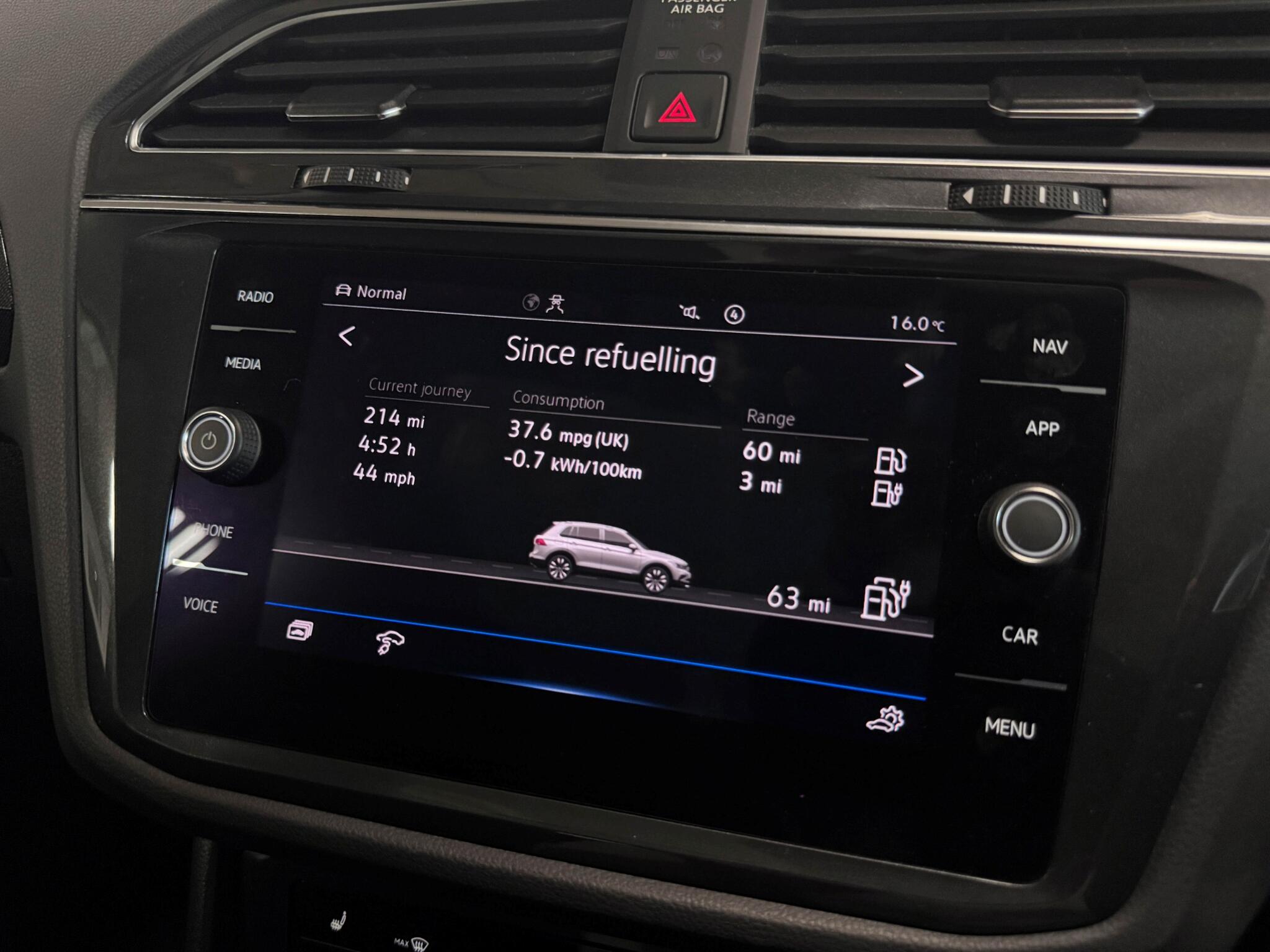 Volkswagen Tiguan view 45