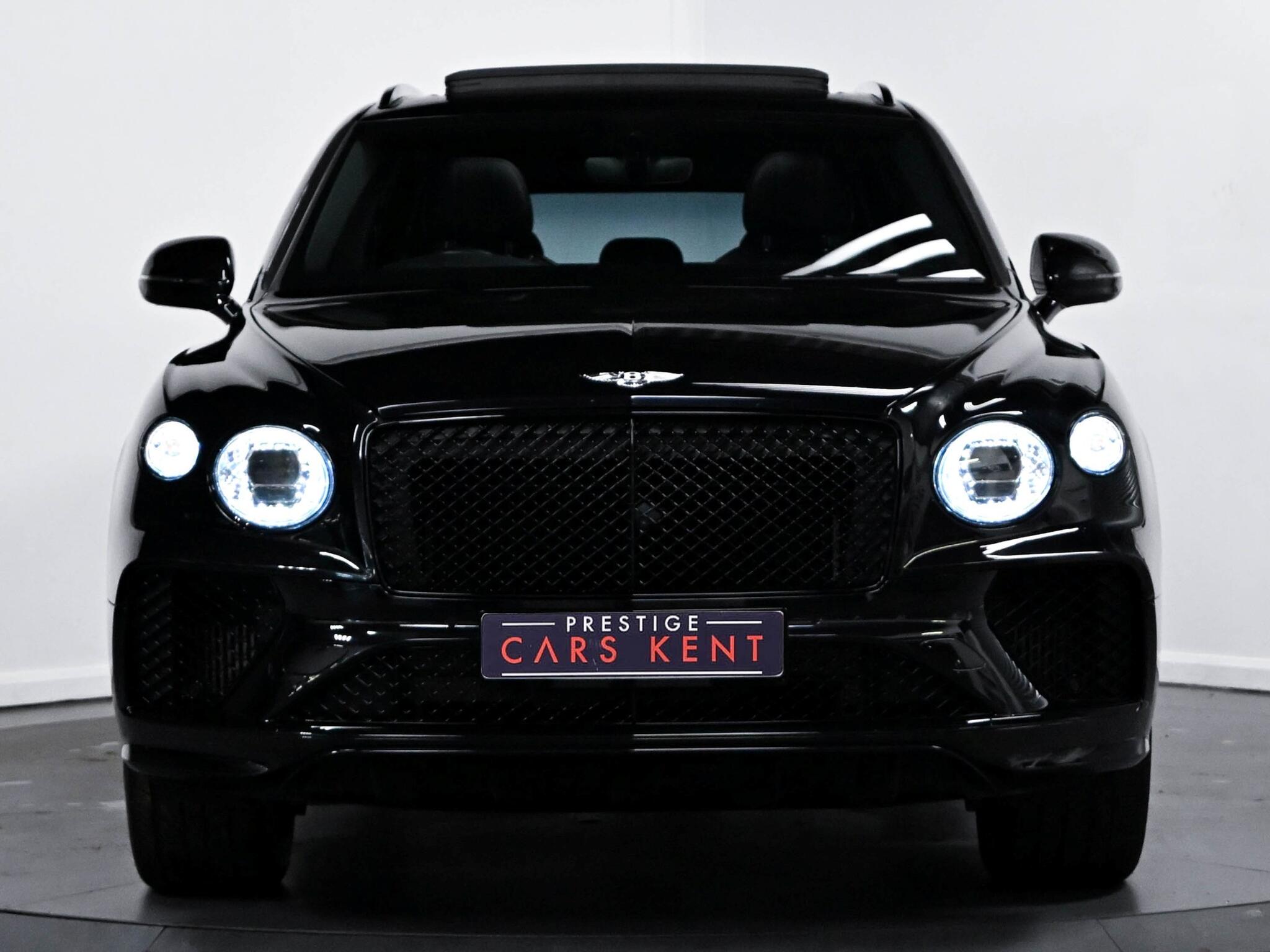 Bentley Bentayga view 14