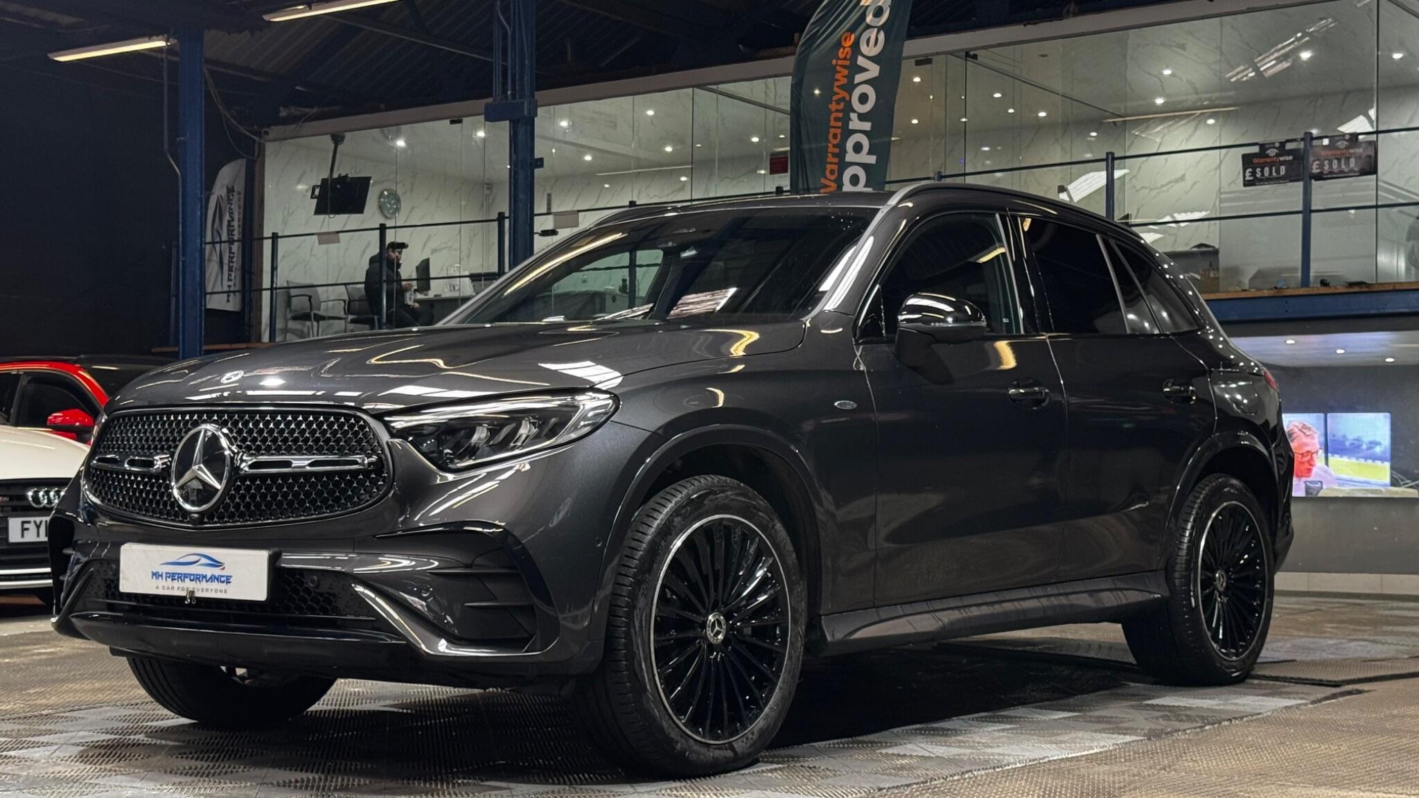 Mercedes-Benz GLC view 12