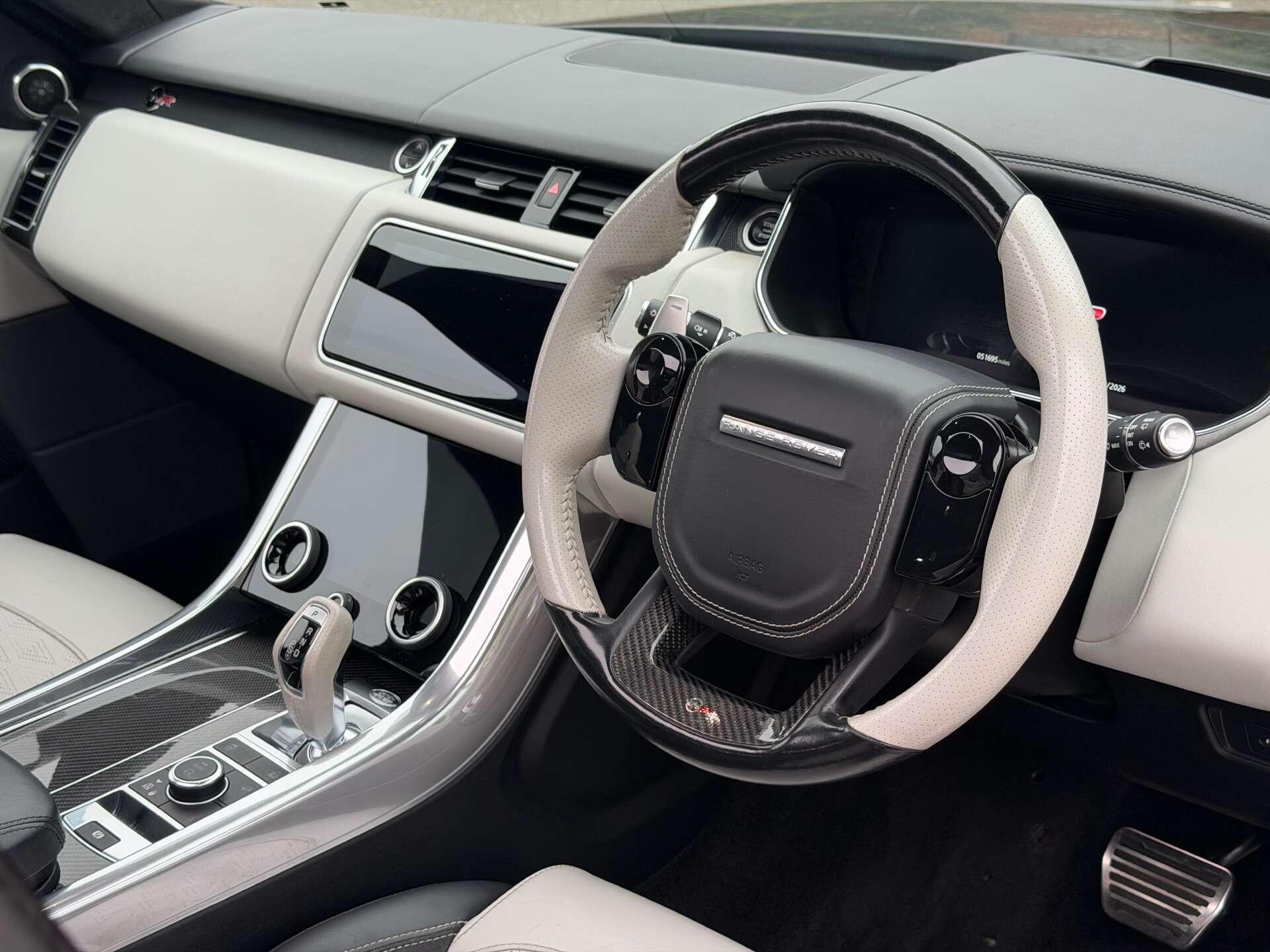 Land Rover Range Rover Sport view 2