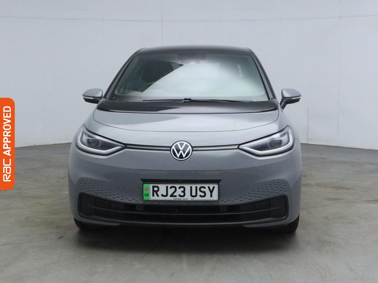 Volkswagen ID.3 view 8