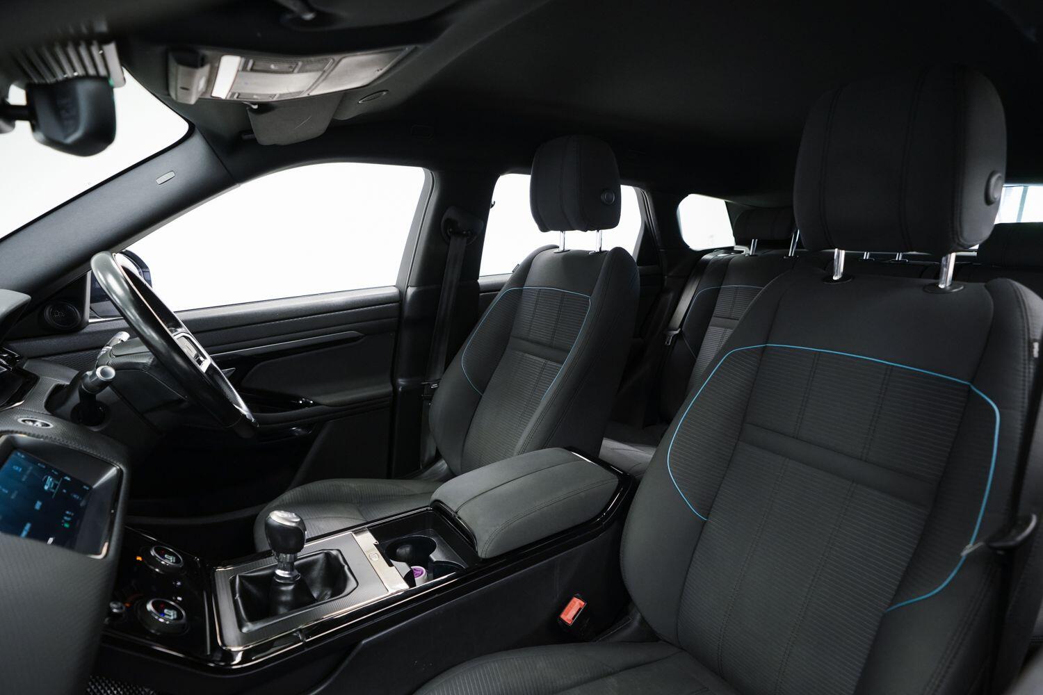 Land Rover Range Rover Evoque view 26
