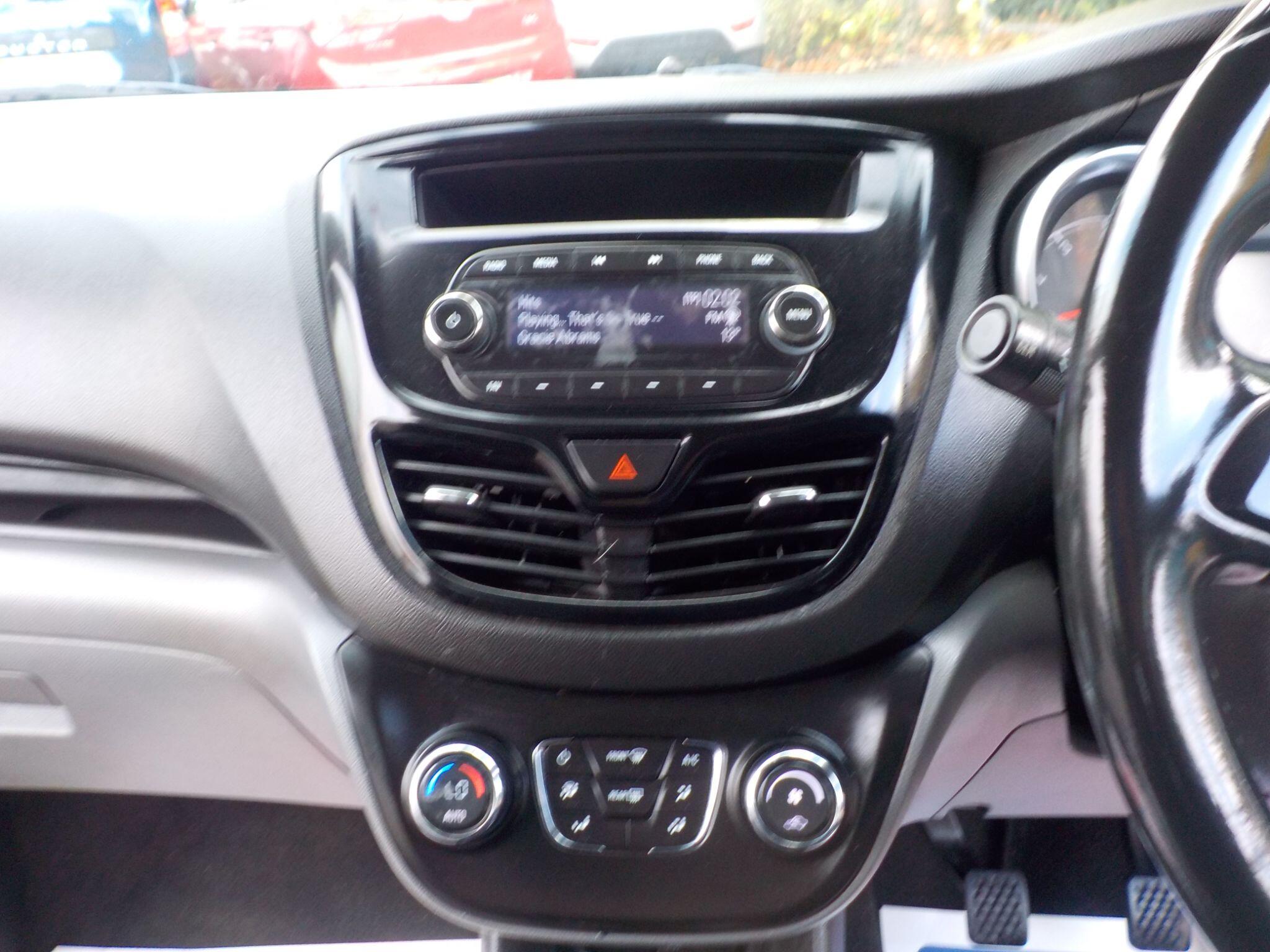 Vauxhall Viva 1.0i SL Euro 6 5dr