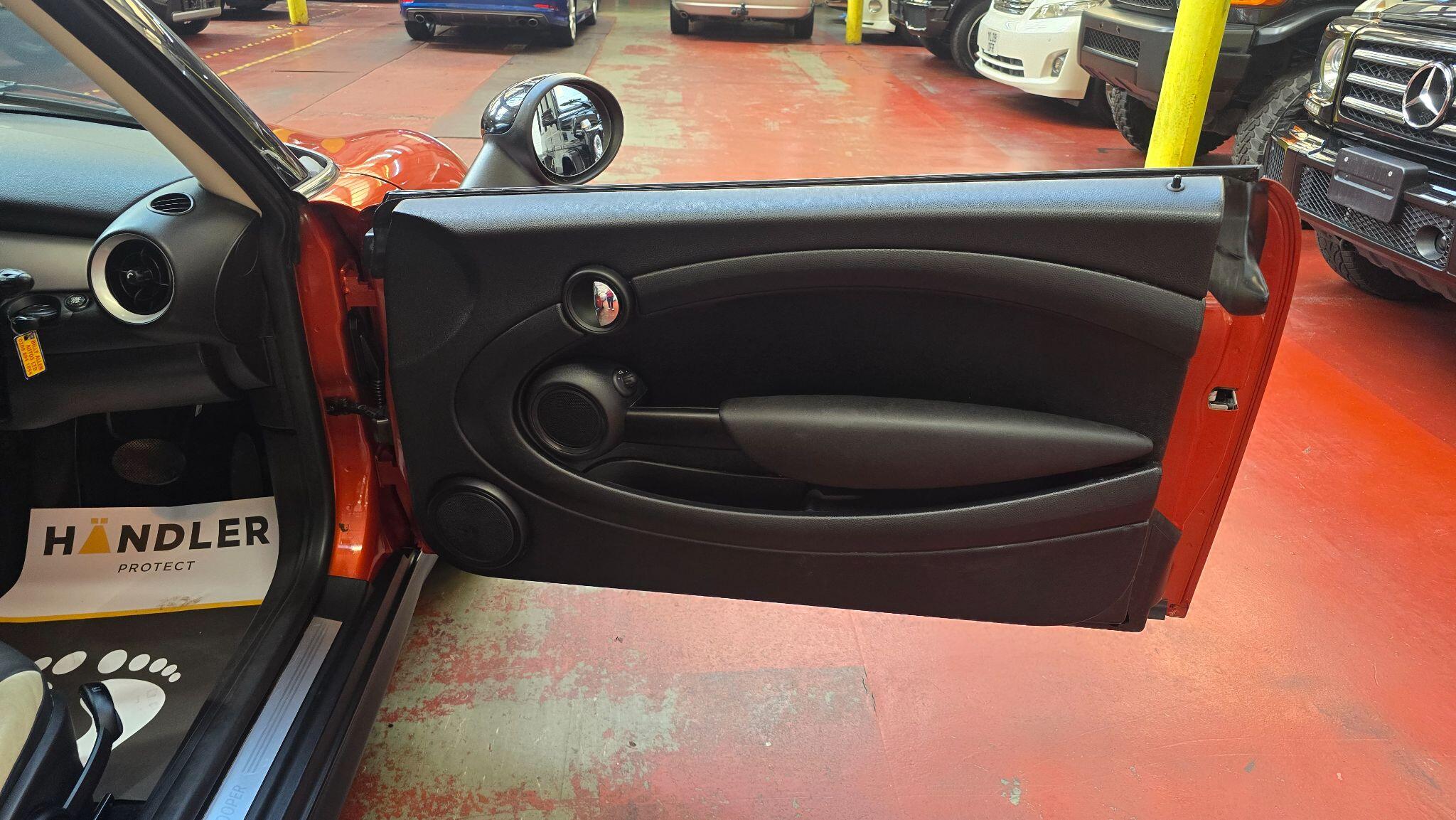 Mini Clubman view 16