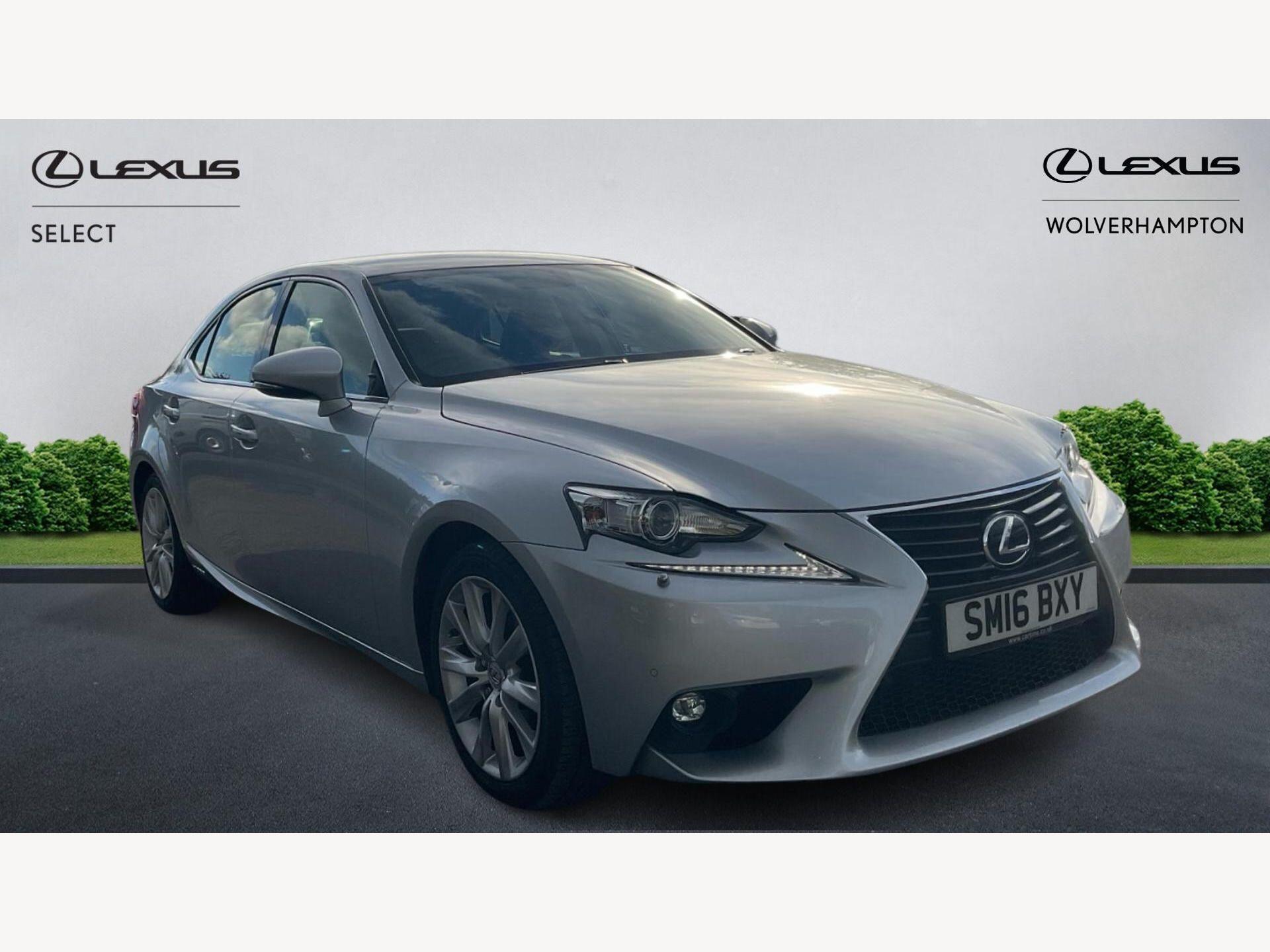 Lexus IS
