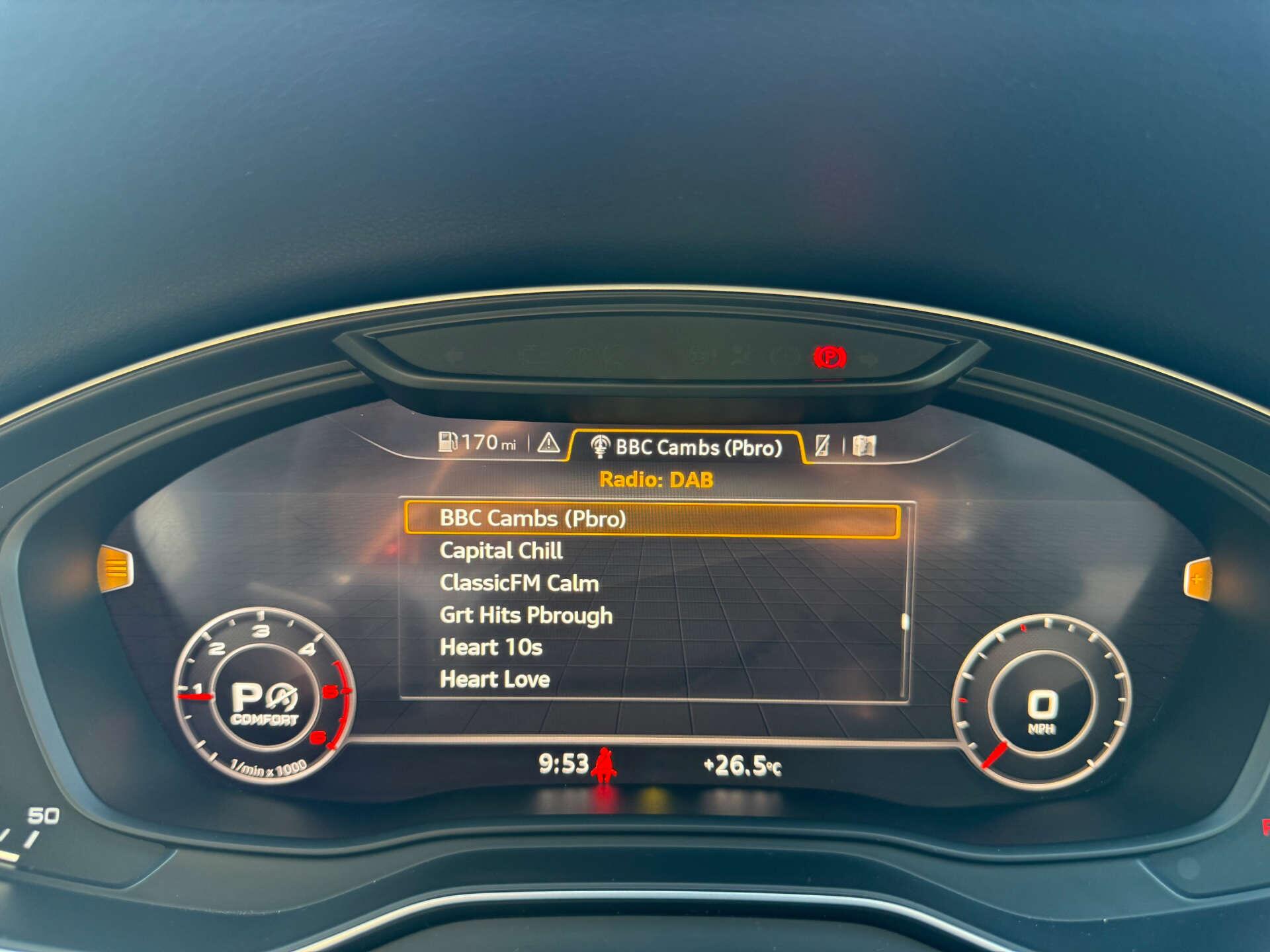 Audi Q5 view 47