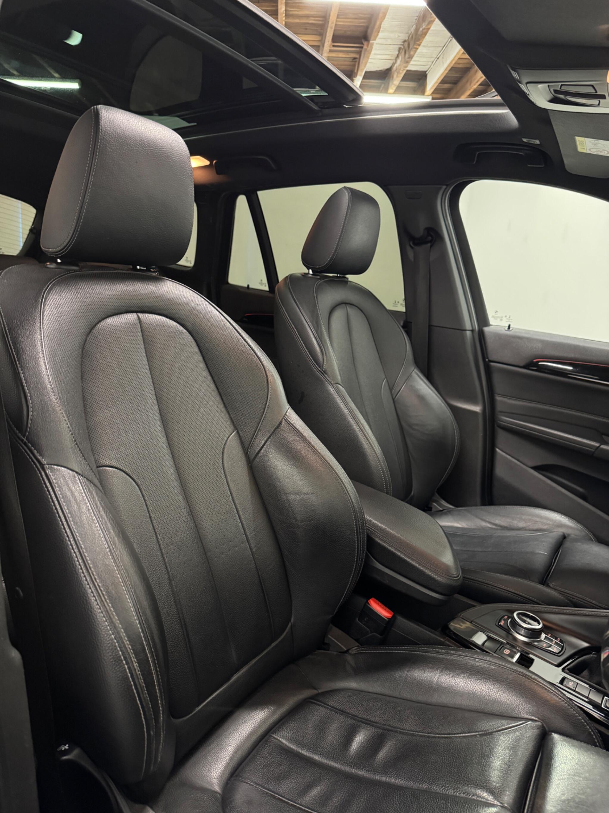 BMW X1 view 9