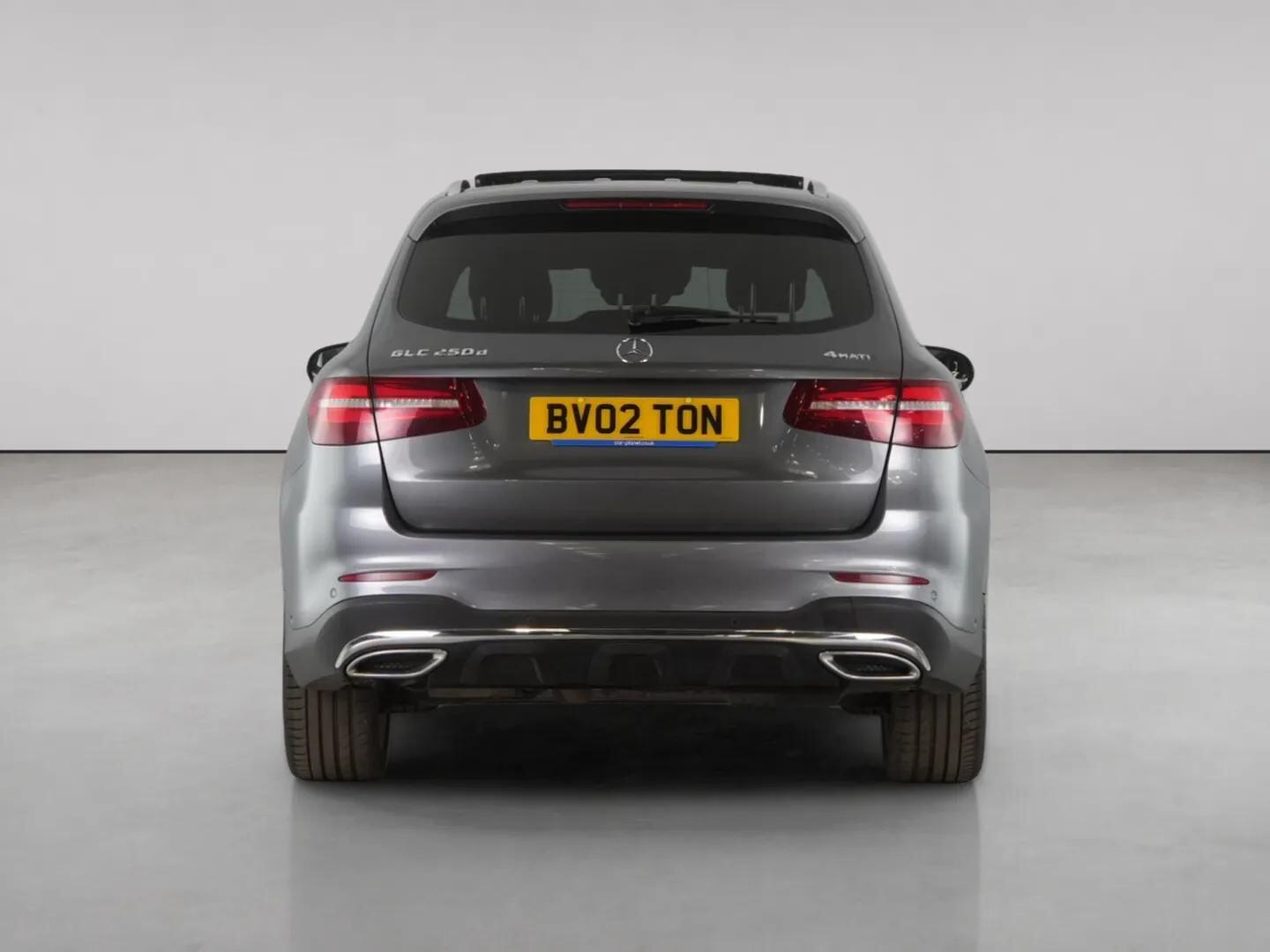 Mercedes-Benz GLC view 7