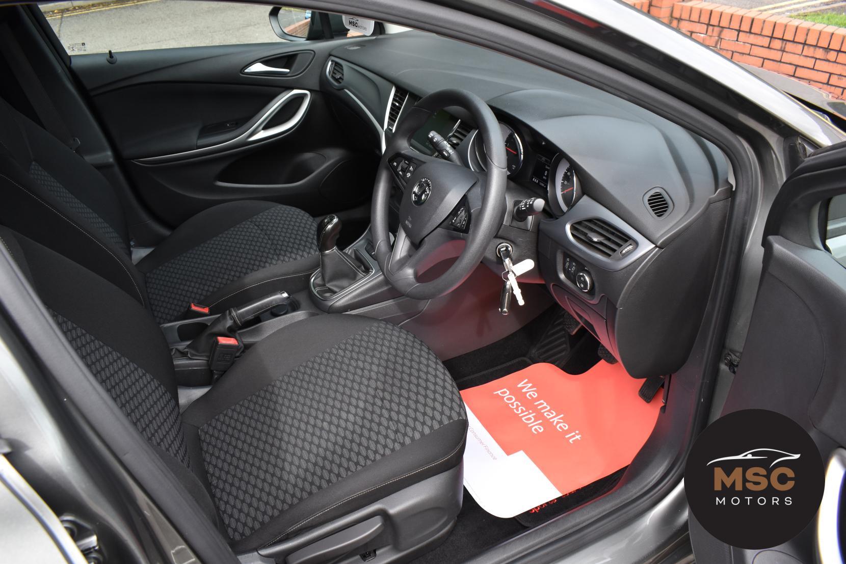 Vauxhall Astra view 31
