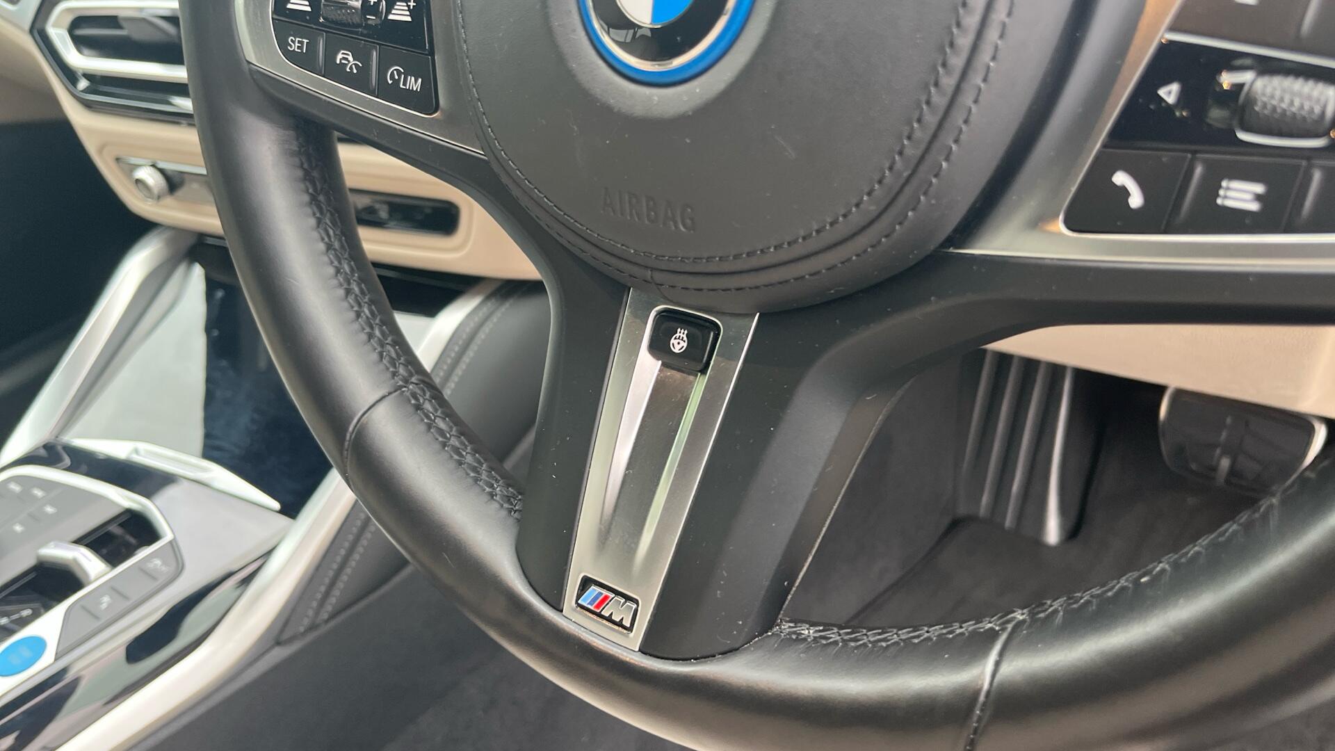 BMW i4 view 46