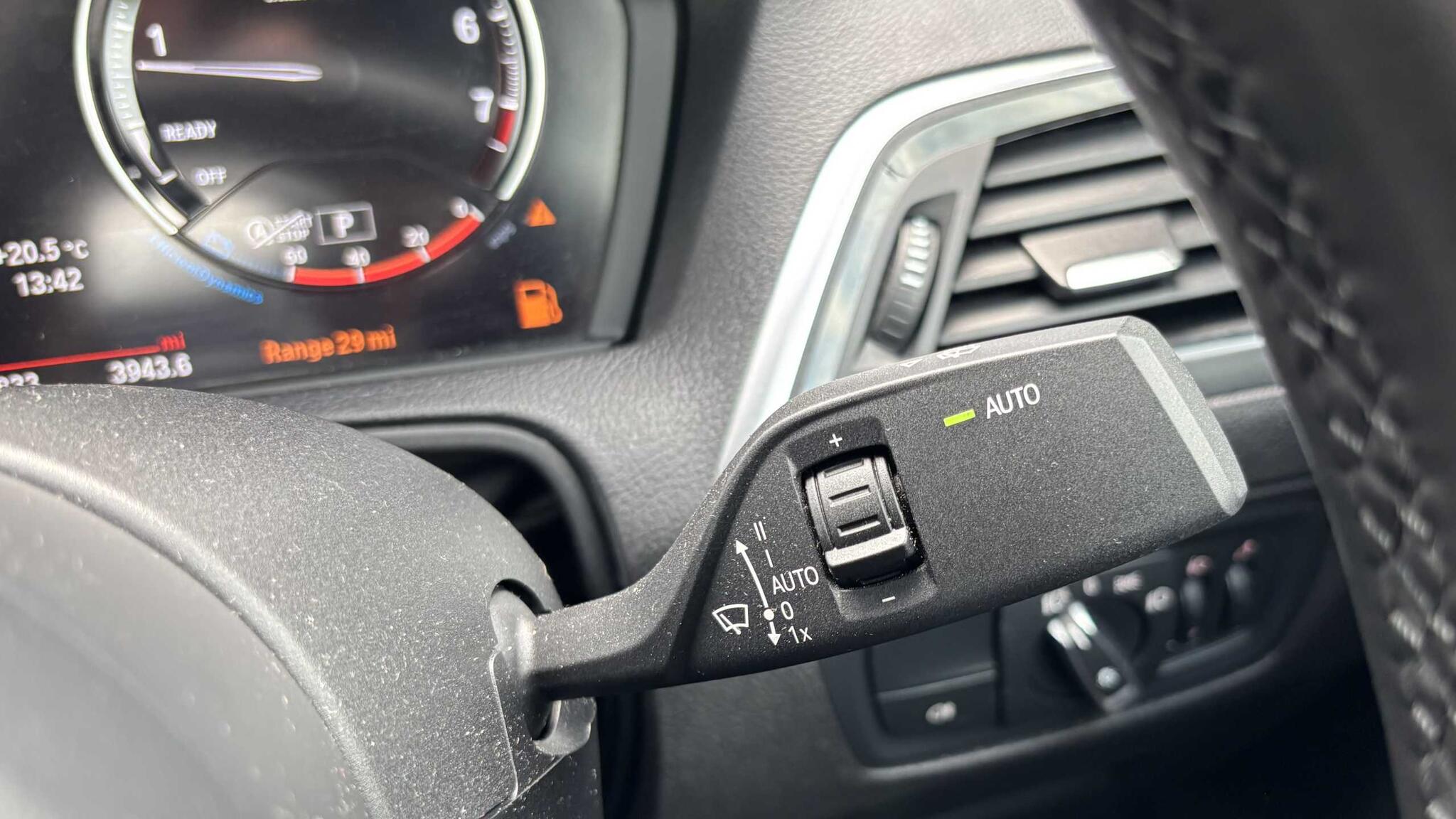 BMW 2 Series view 30