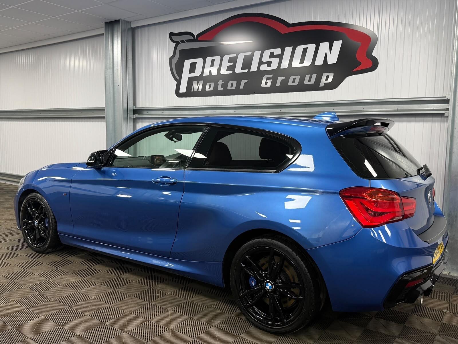 BMW 1 Series view 14