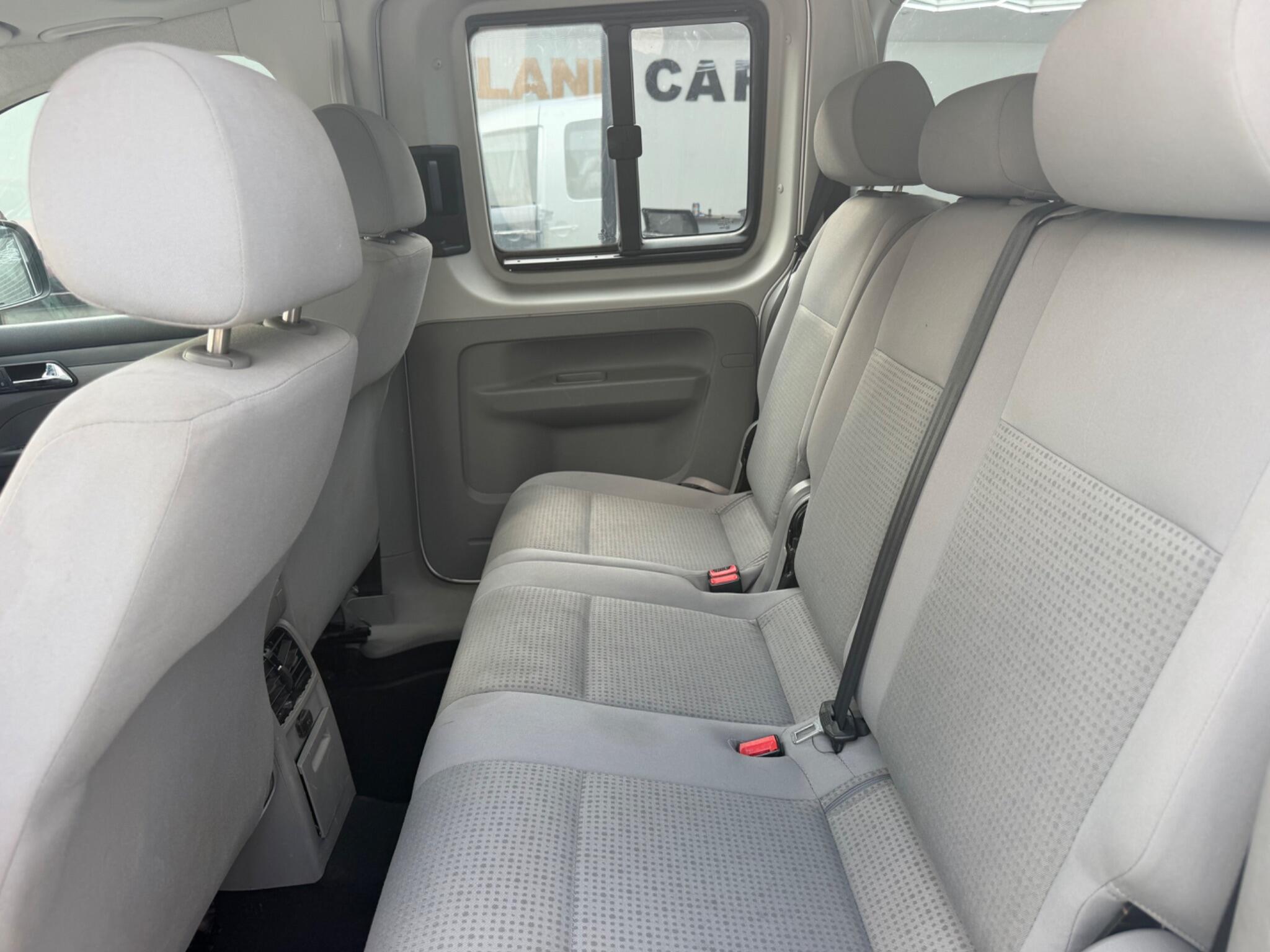 Volkswagen Caddy Maxi Life view 24