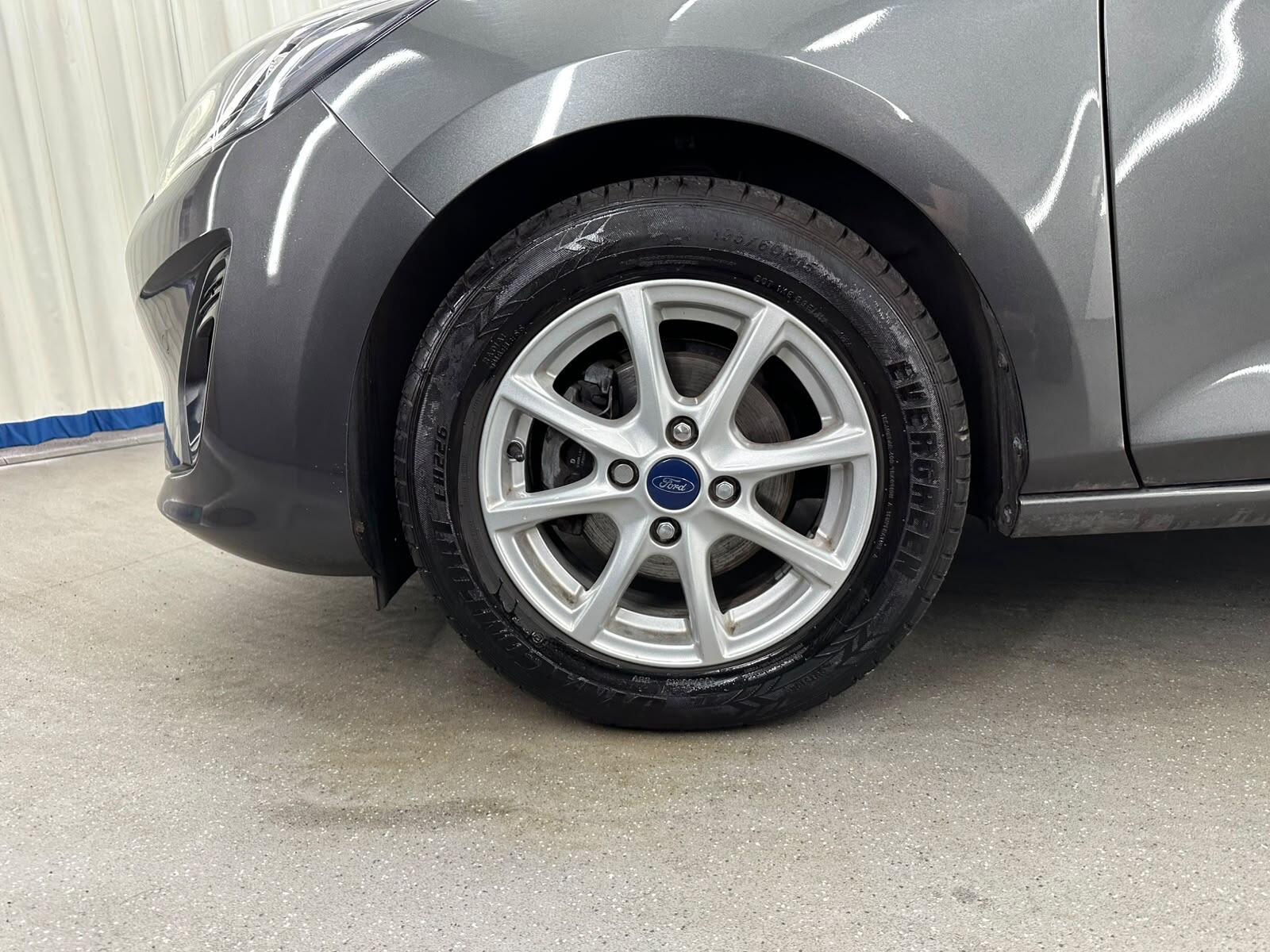Ford Fiesta view 14