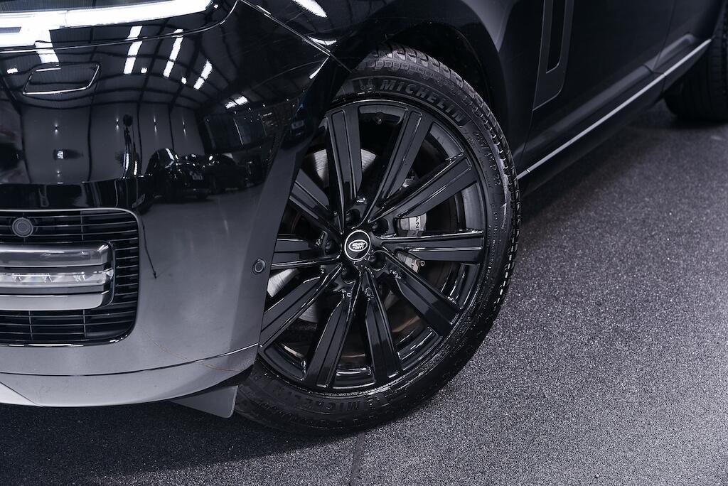 Land Rover Range Rover view 7
