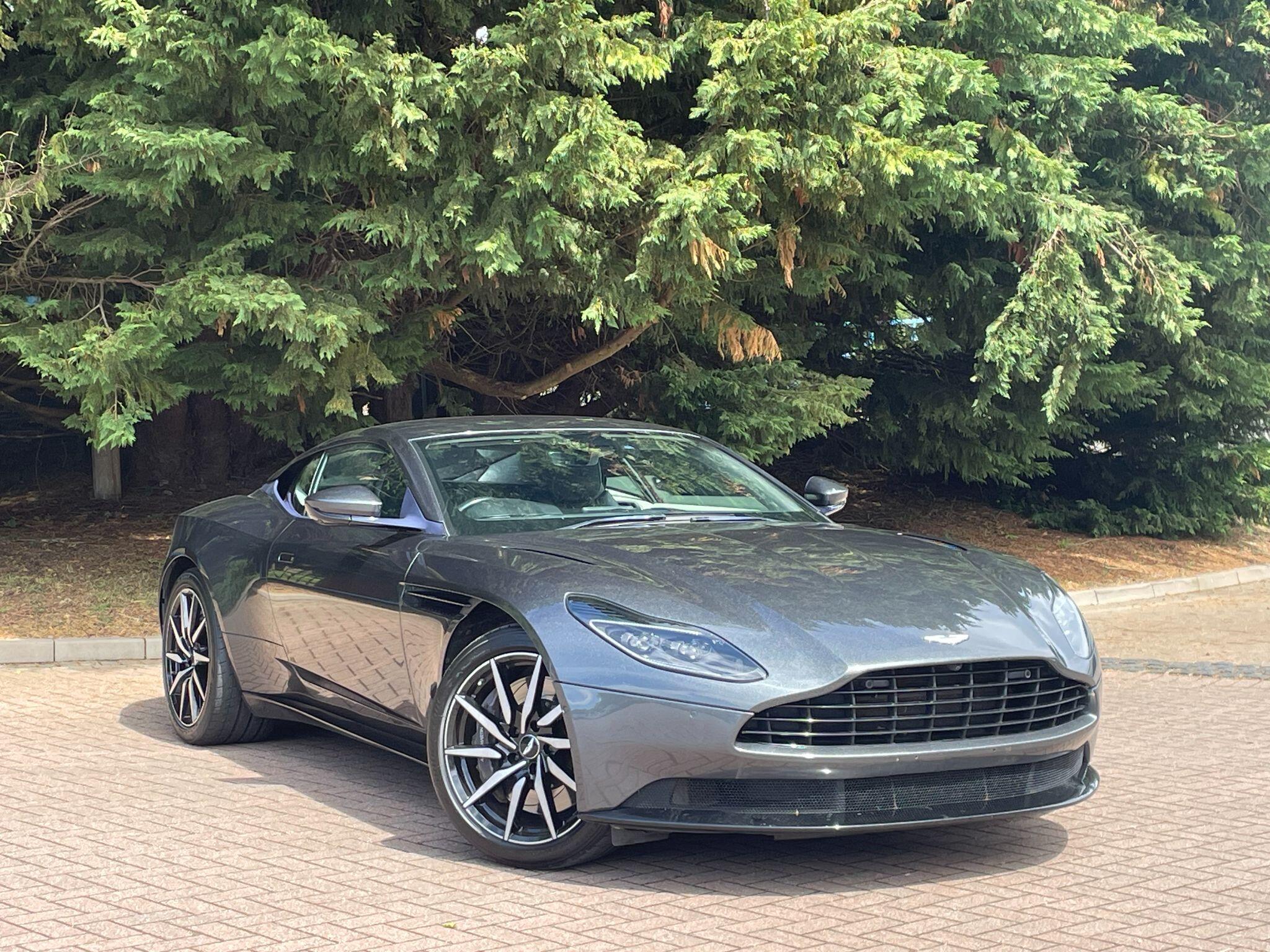 Aston Martin DB11 view 9