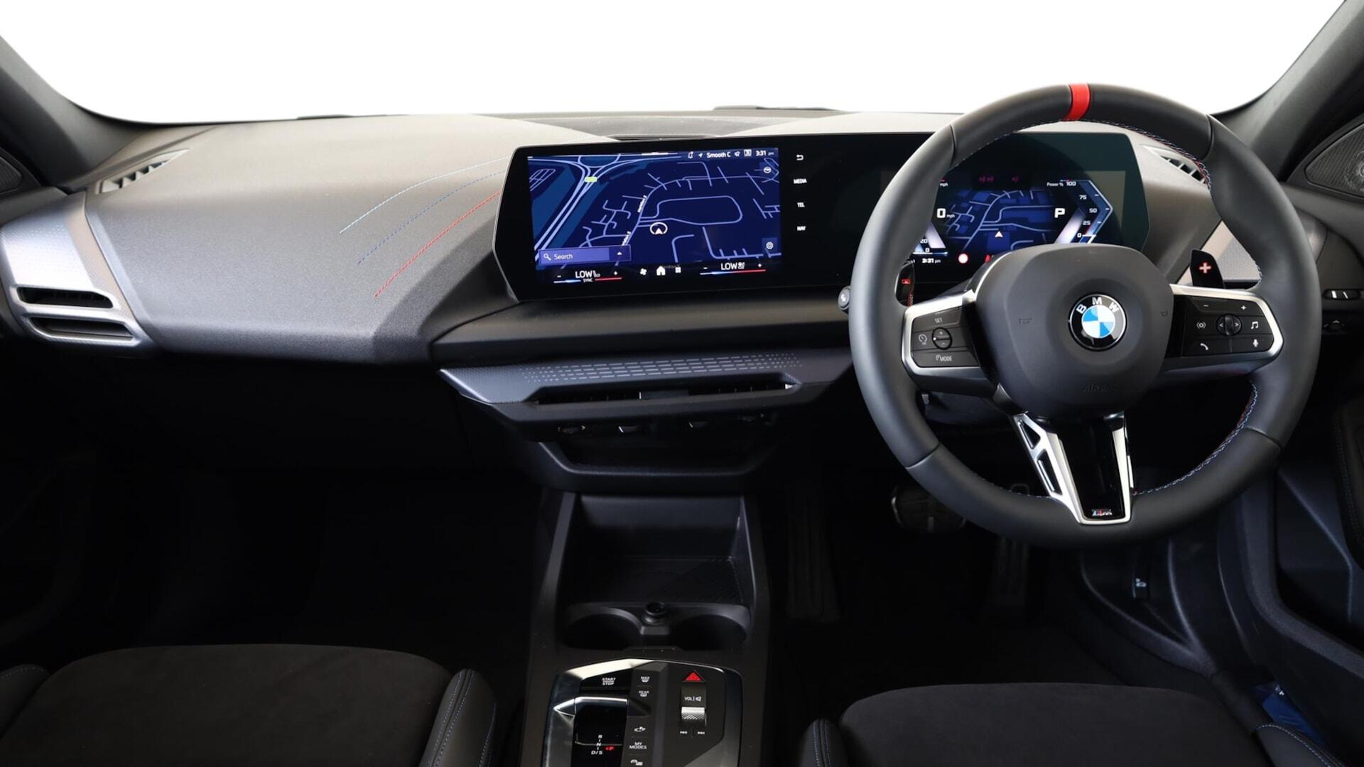 BMW 1 Series view 4