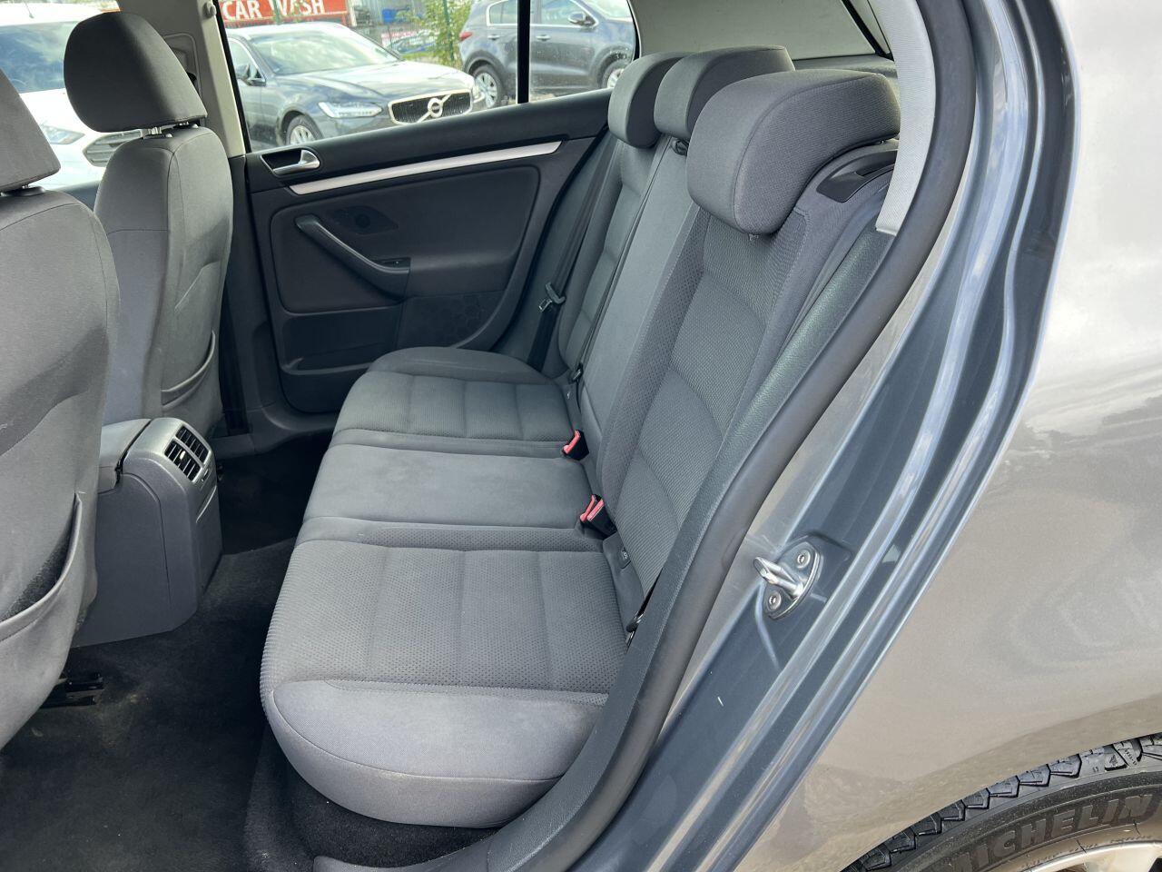 Volkswagen Golf view 24