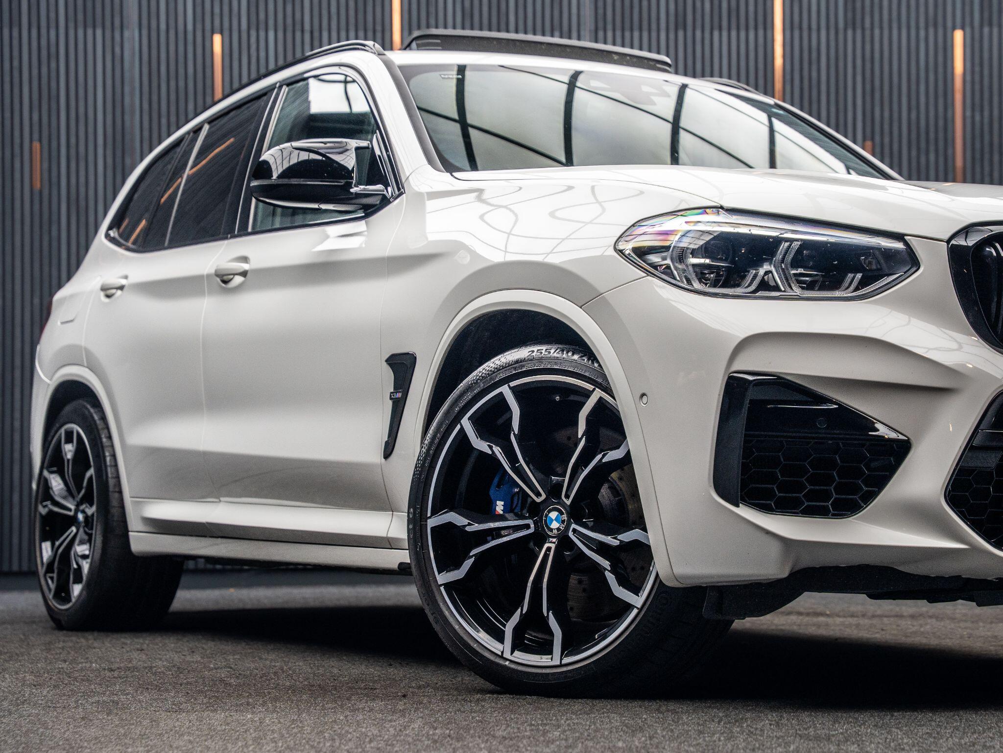BMW X3 M view 21