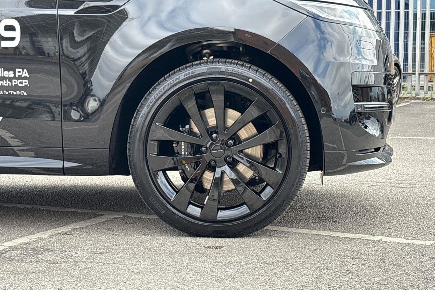 Land Rover Range Rover Sport view 8