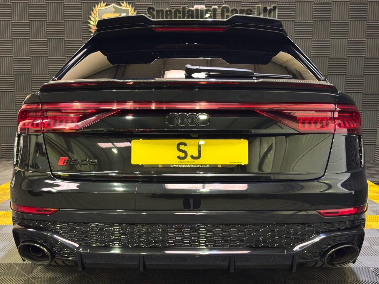 Audi RSQ8 view 4