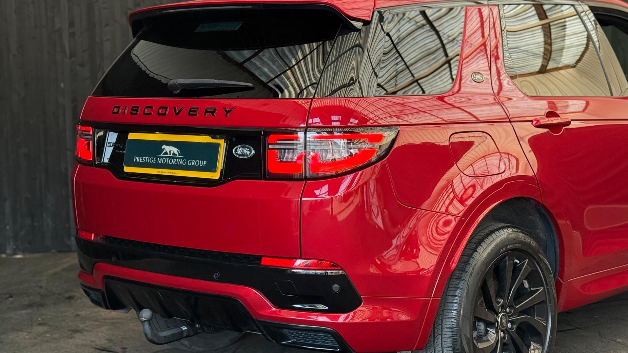 Land Rover Discovery Sport view 13