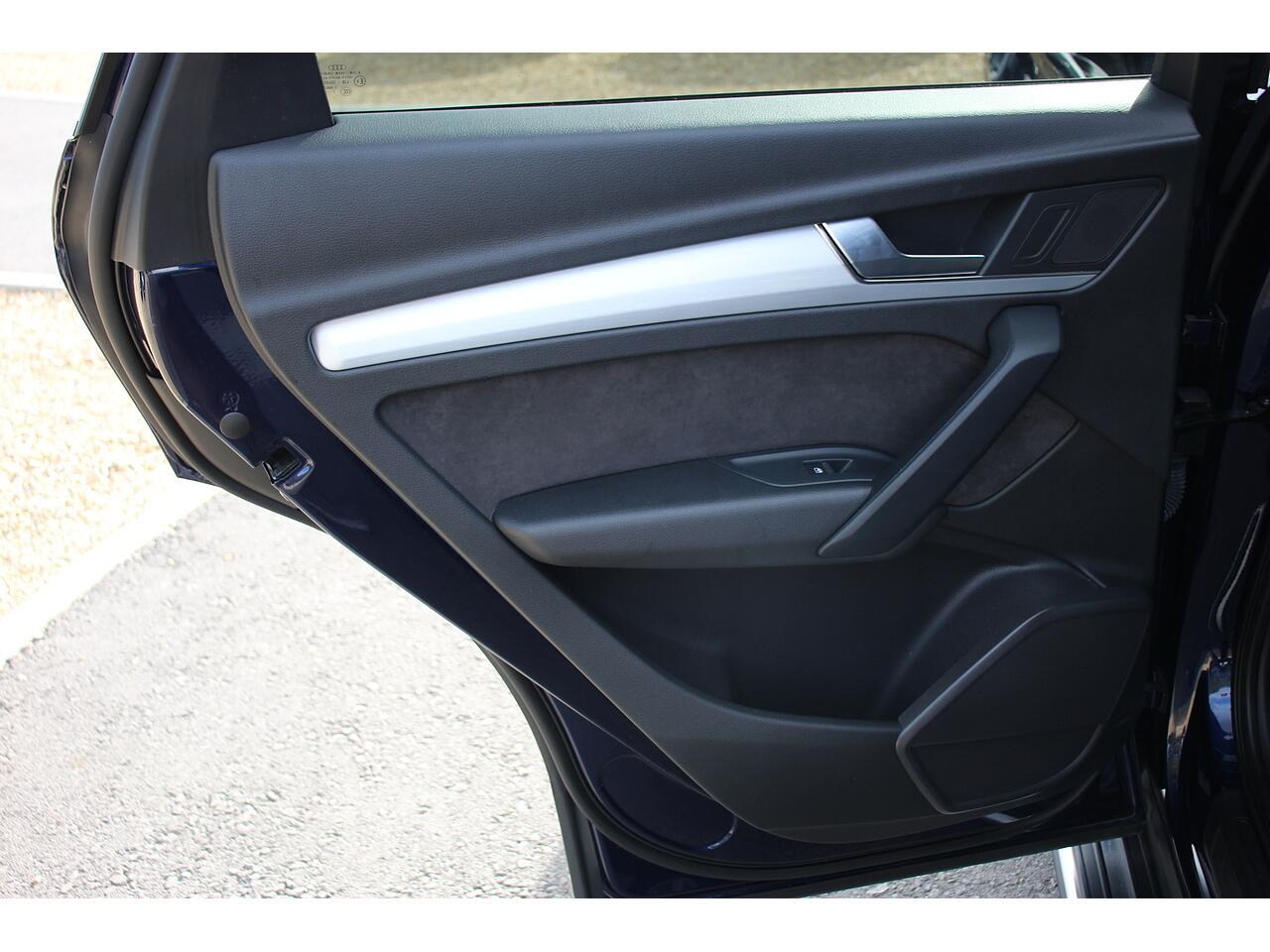 Audi Q5 view 37