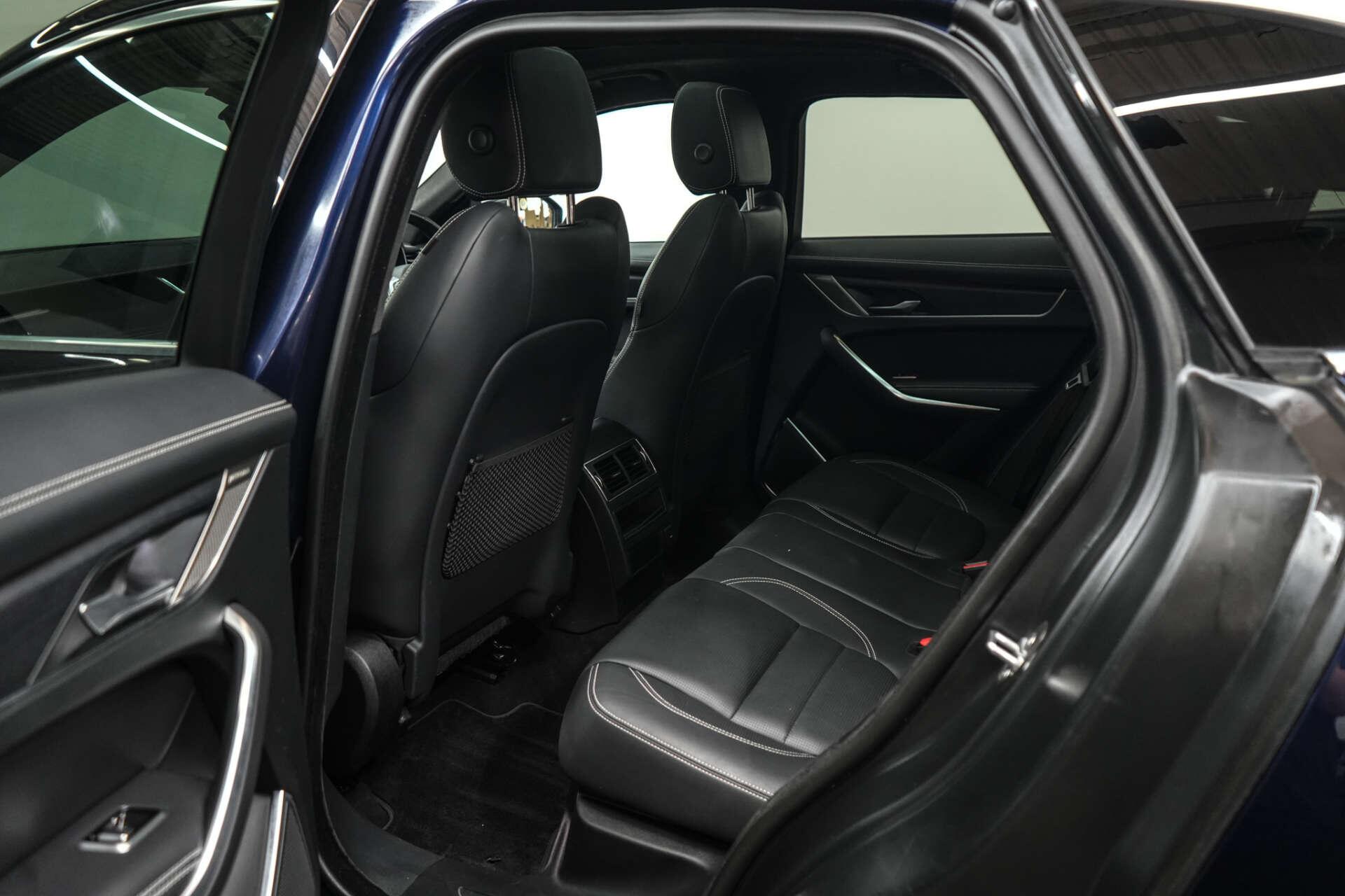 Jaguar F-Pace view 19