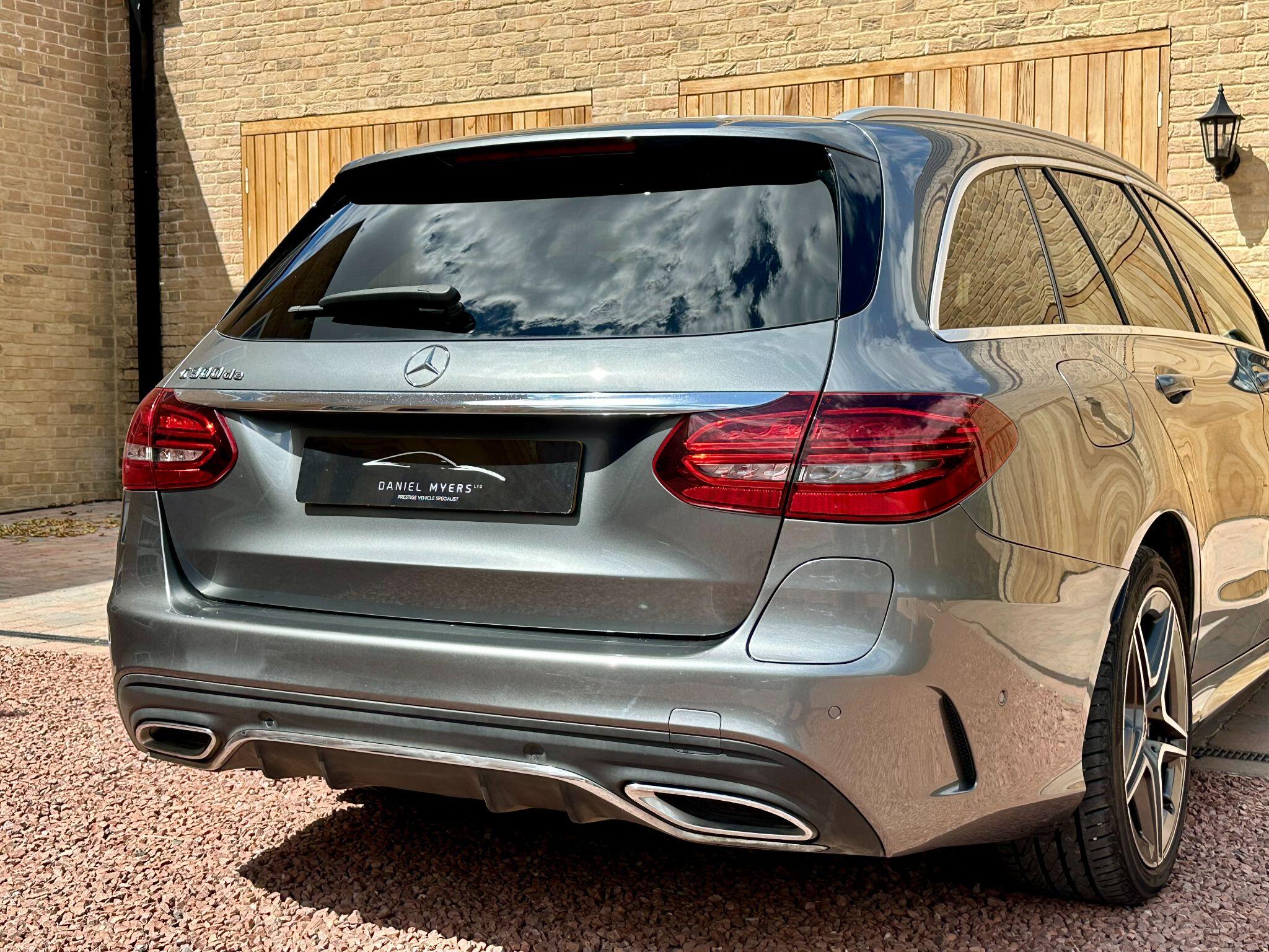 Mercedes-Benz C Class view 26