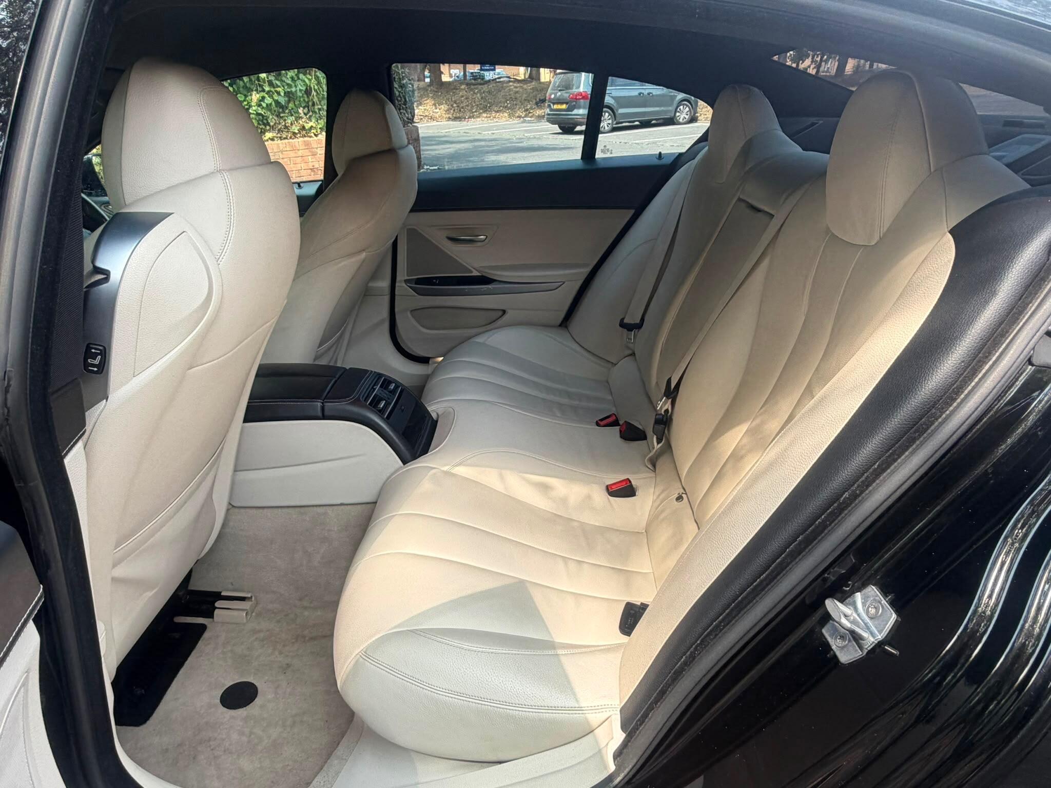 BMW 6 Series view 18