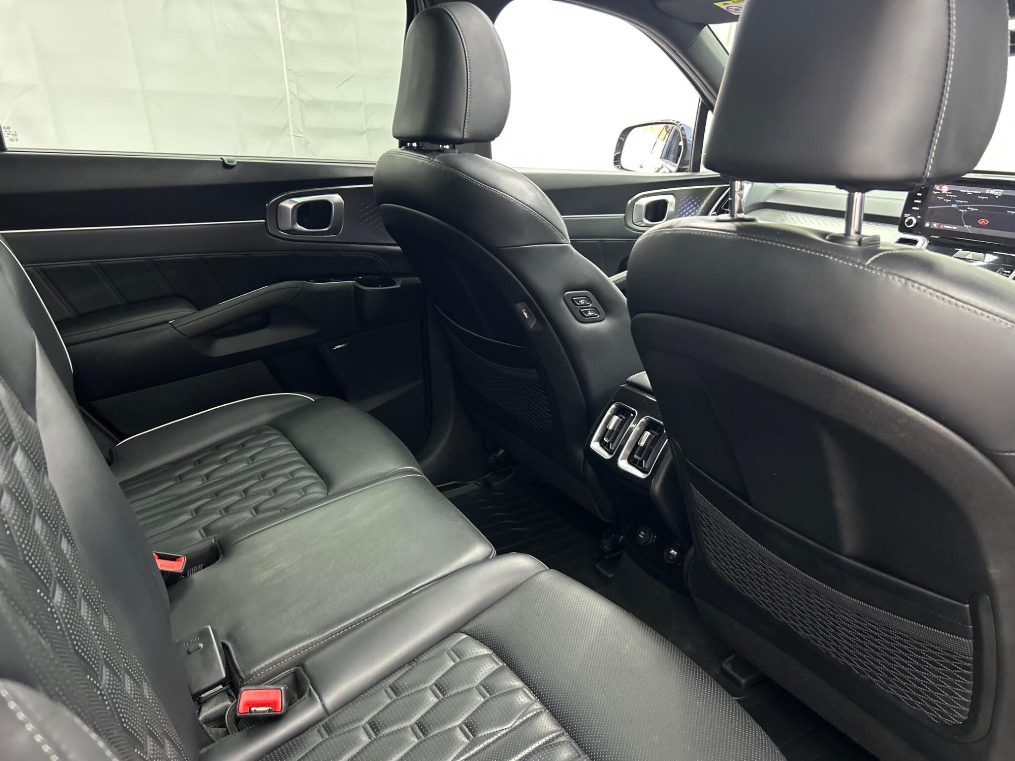 Kia Sorento view 17