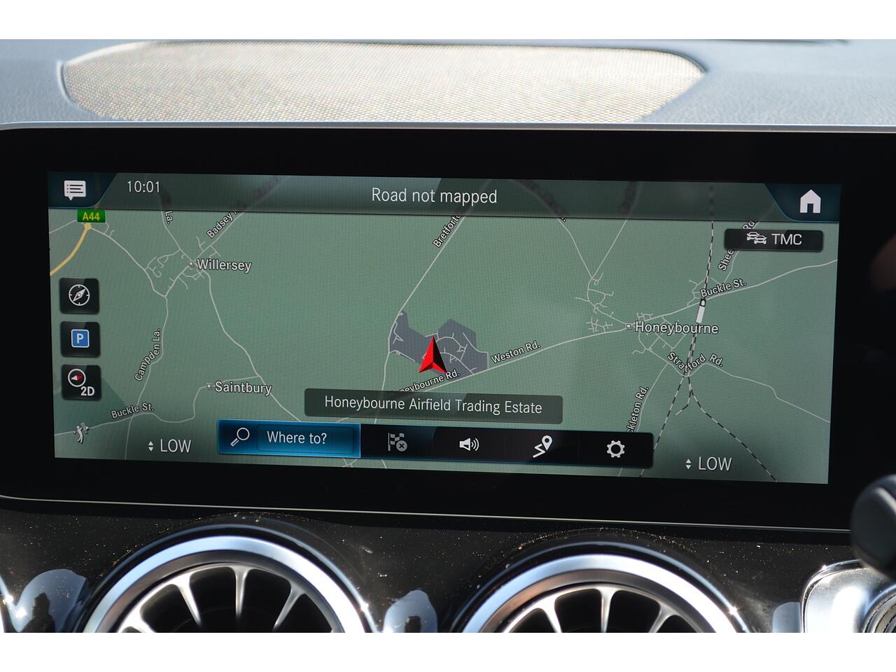 Mercedes-Benz GLB view 55
