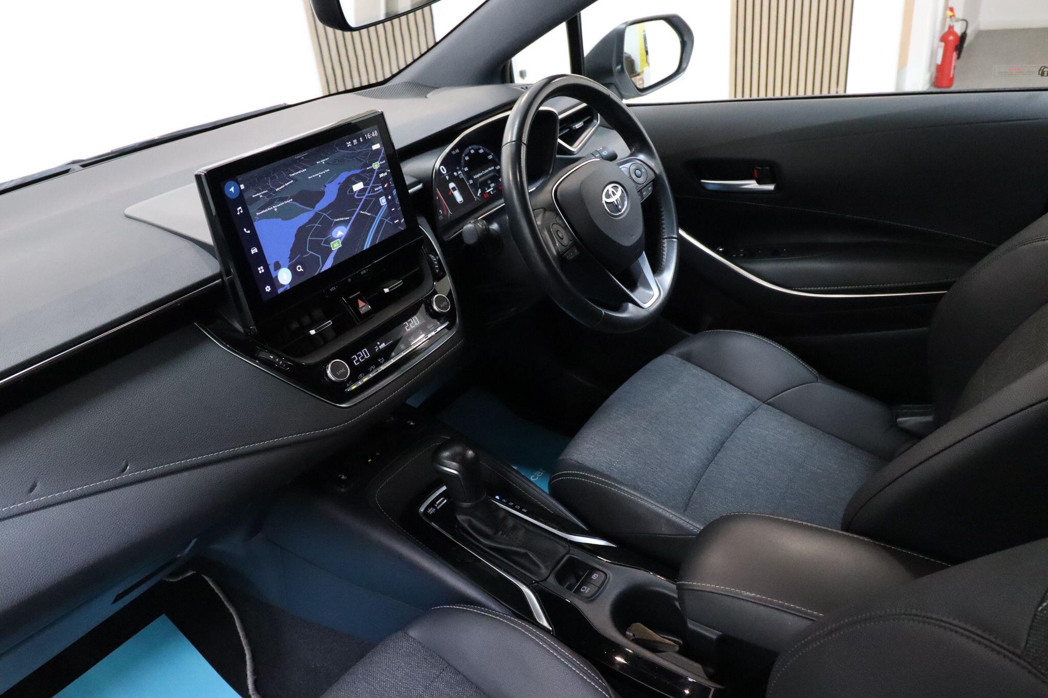 Toyota Corolla view 11