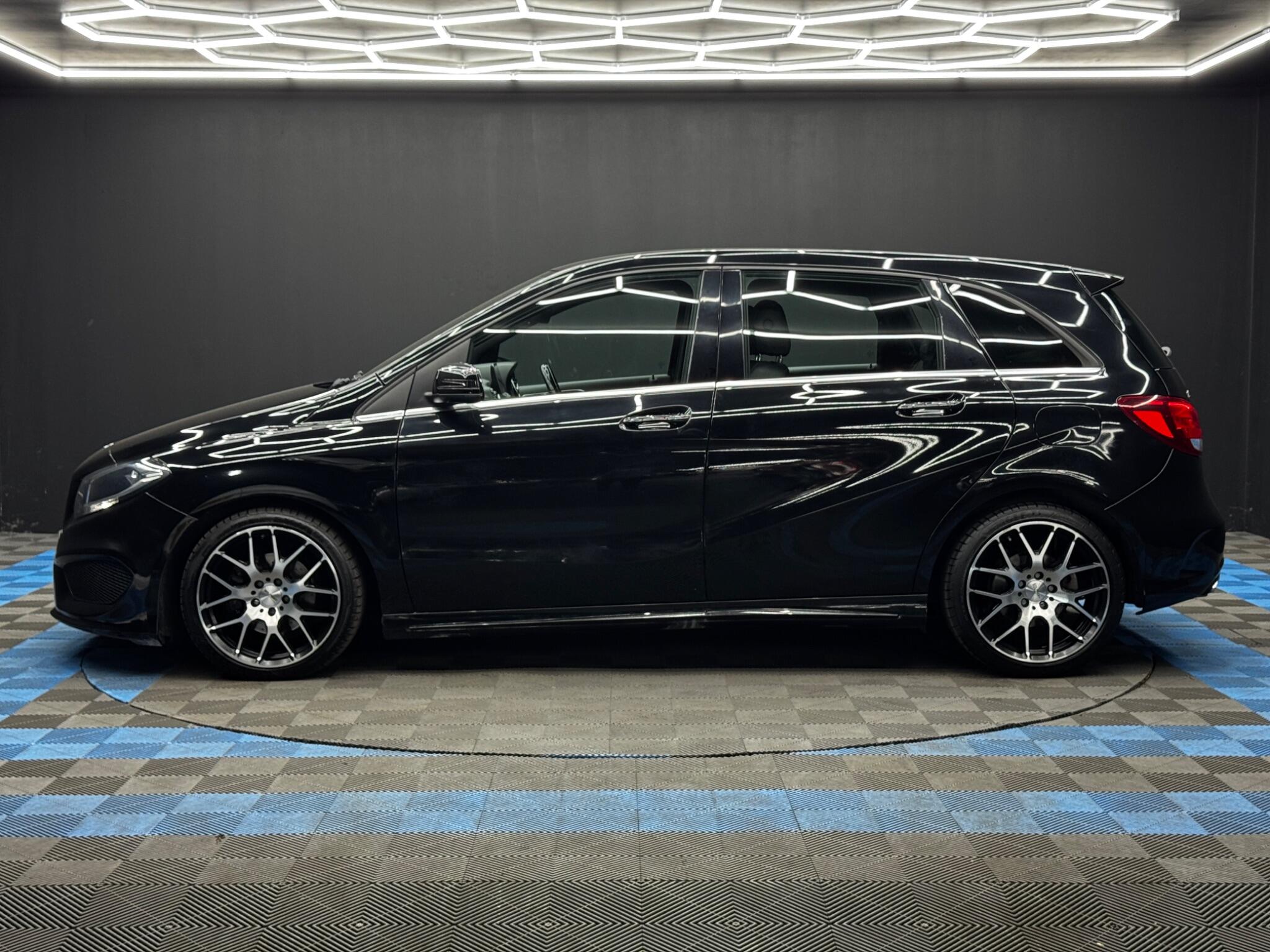 Mercedes-Benz B-Class view 8
