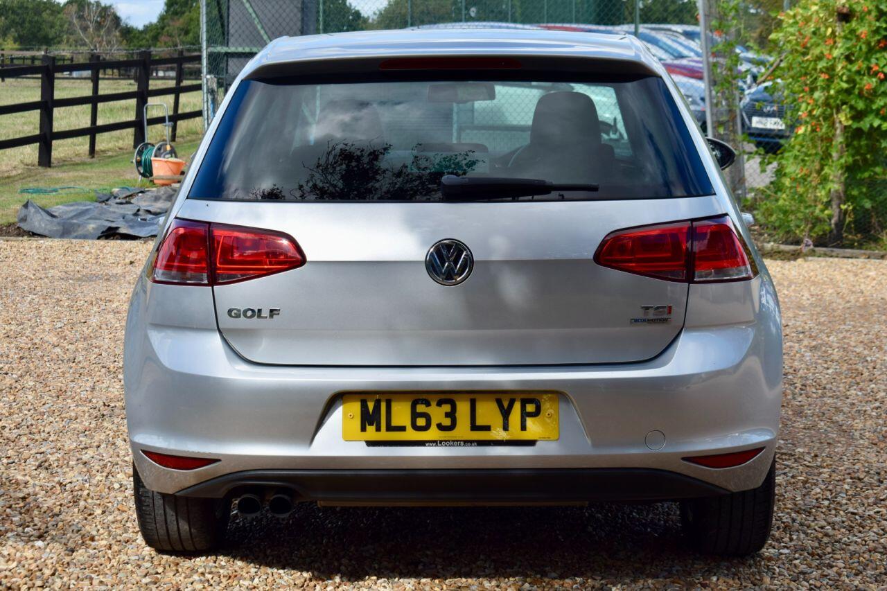 Volkswagen Golf view 9
