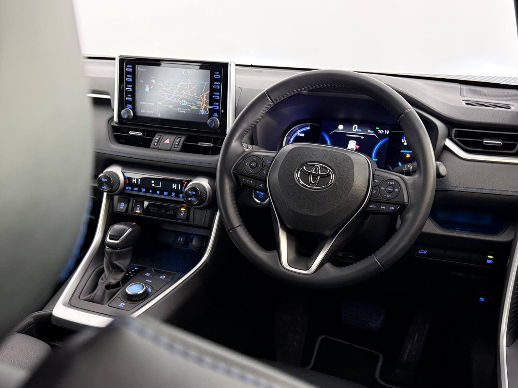 Toyota Rav4 view 11