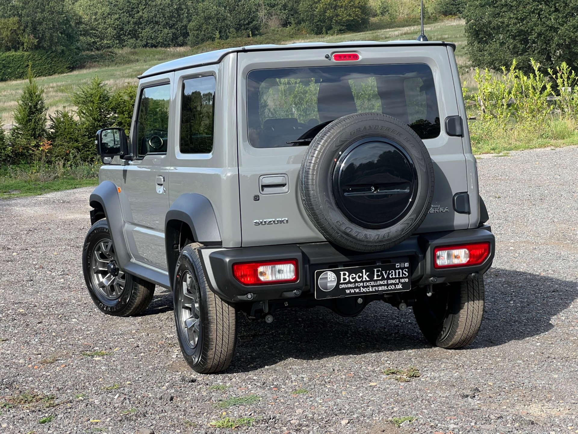 Suzuki Jimny view 31