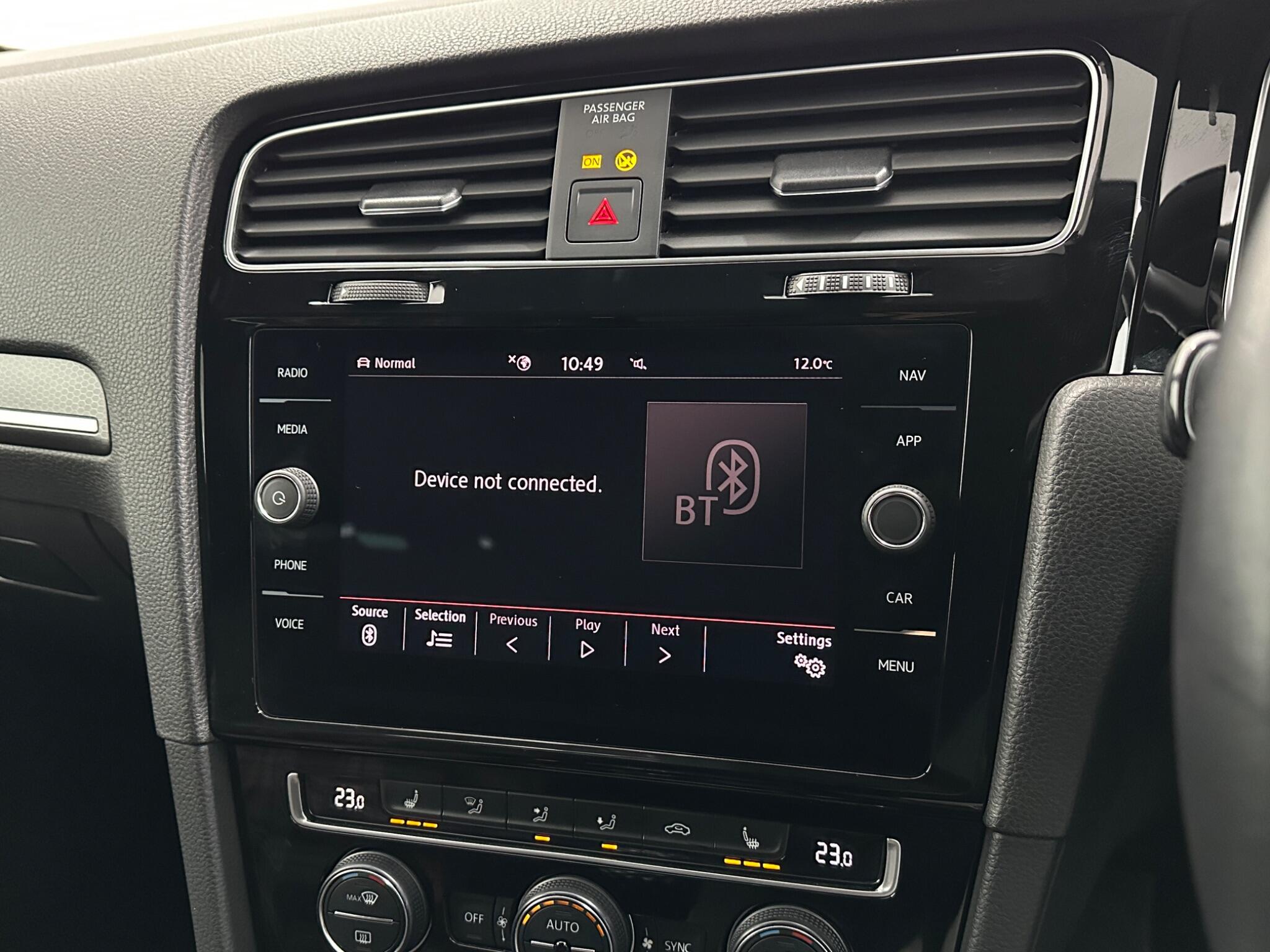 Volkswagen Golf view 26