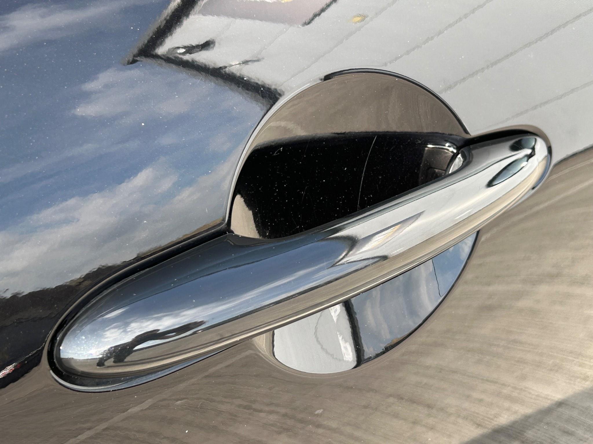 Mini Hatch view 12