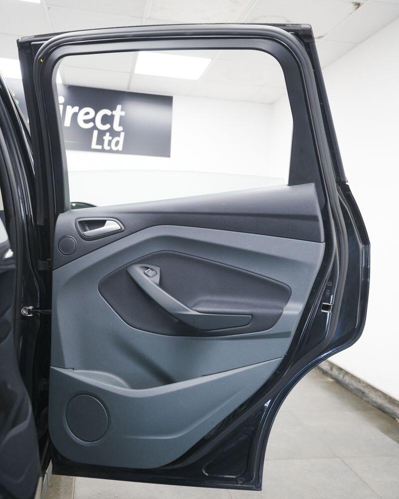 Ford C-Max view 14