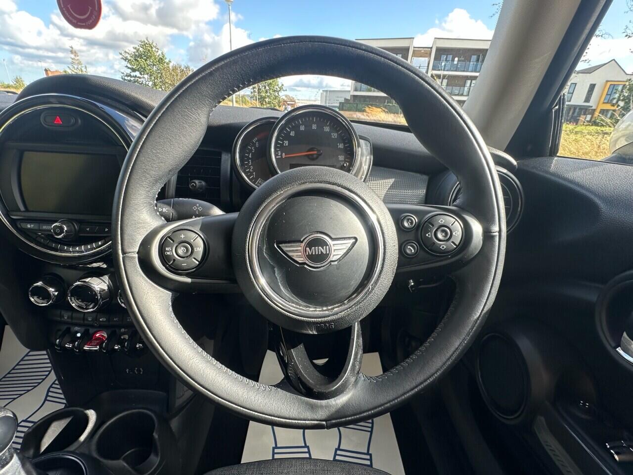Mini Hatch view 20