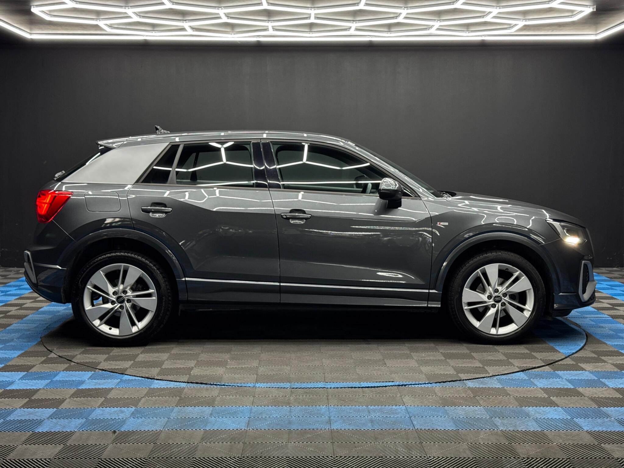 Audi Q2 view 4
