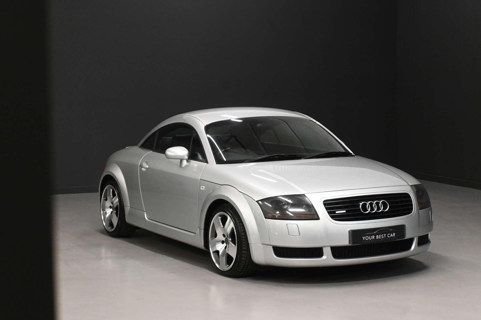 Audi TT view 4