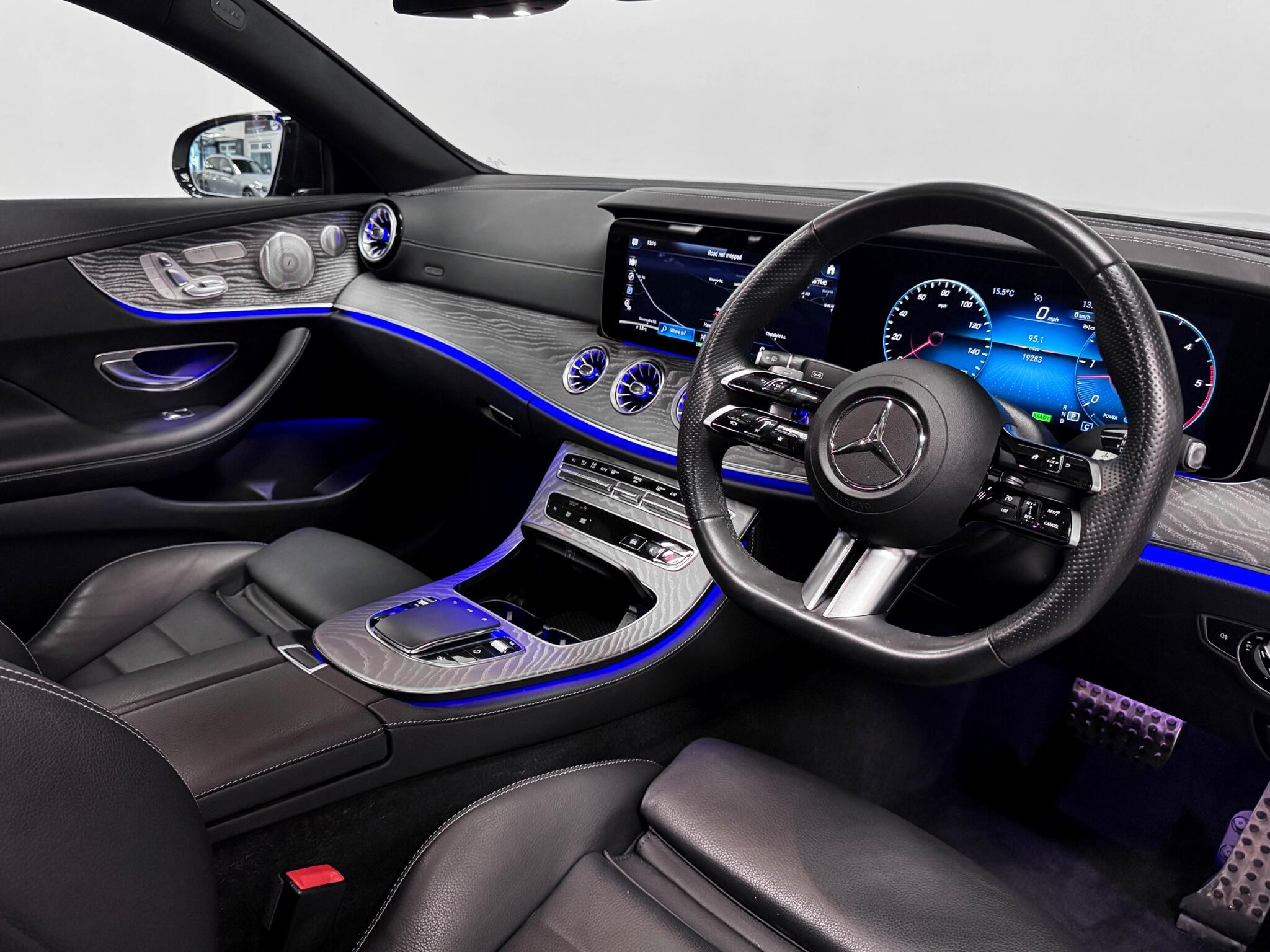 Mercedes-Benz E-Class view 11