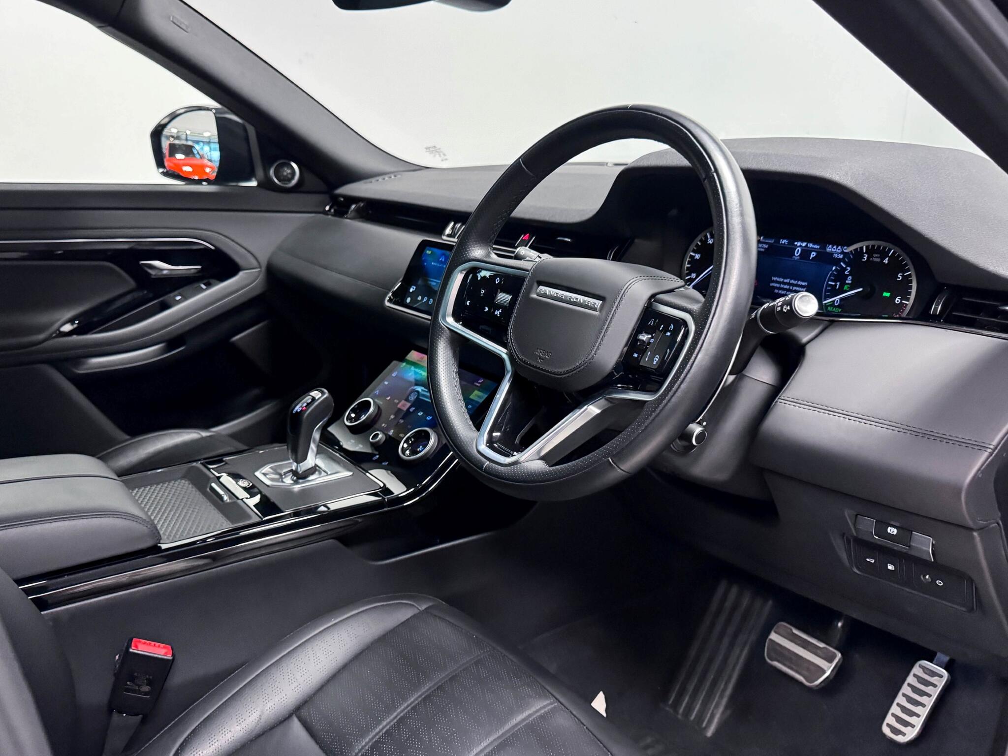 Land Rover Range Rover Evoque view 30