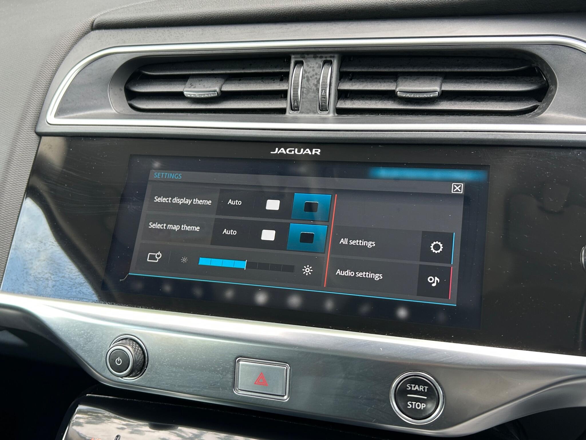 Jaguar I-Pace view 44