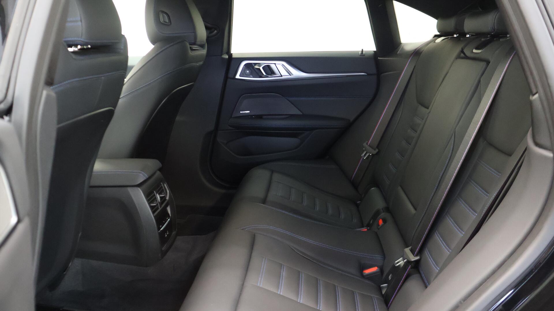 BMW i4 view 12