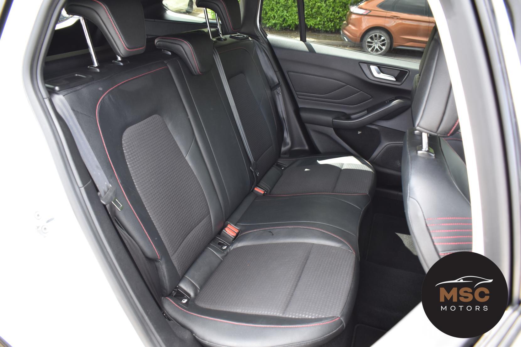 Ford Focus view 37