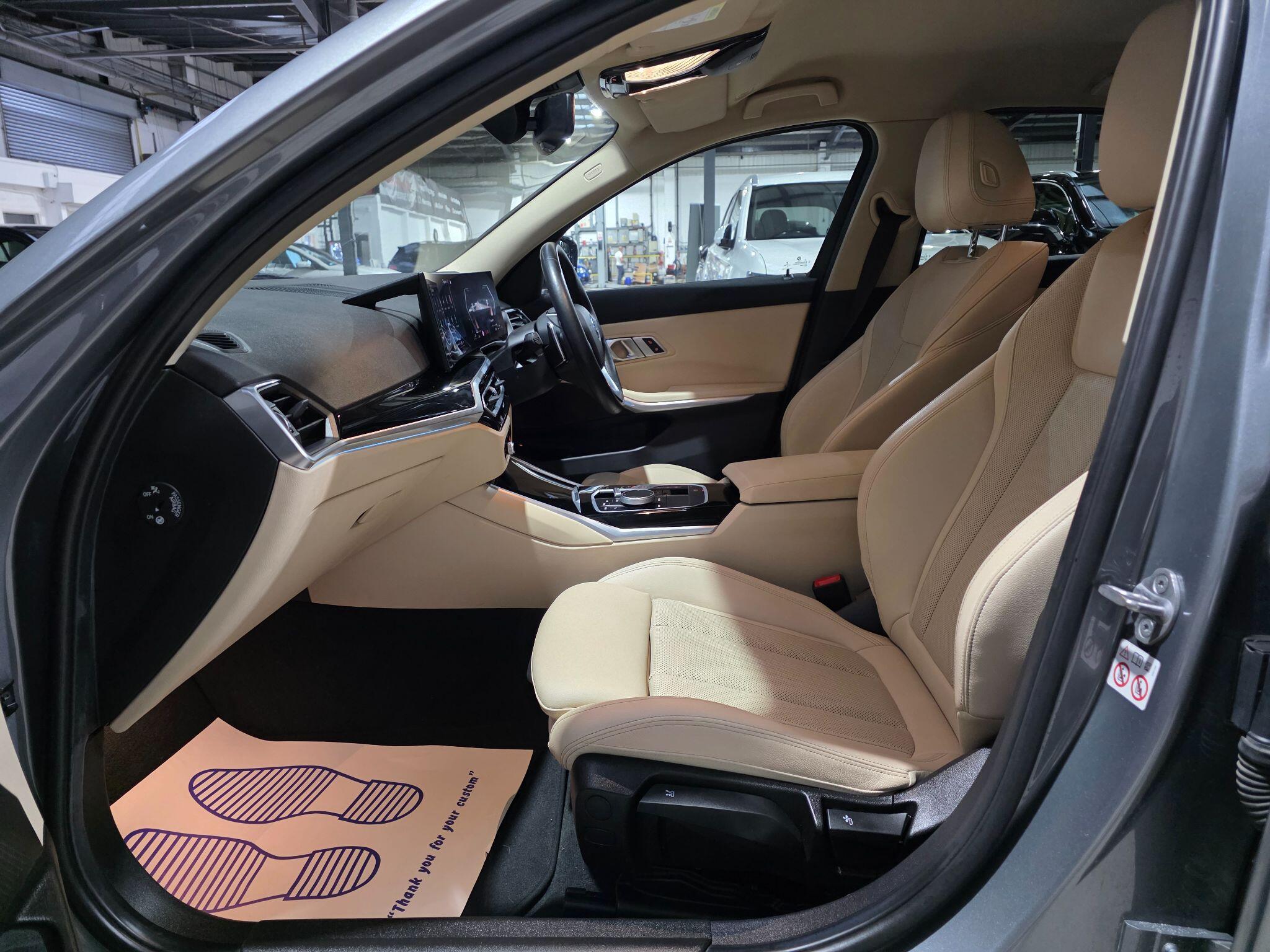 BMW 3 Series view 29